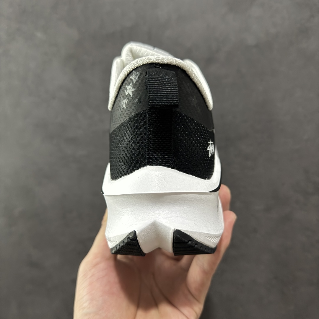 图片[4]-【定制版】Nike Pegasus Plus ×Stussy 舒适百搭防滑耐磨 低帮 休闲跑步鞋 采用全新双层超轻透气网眼布材质 内里嵌入定型海绵 中底搭载前Zoom 全掌React配置 货号：CK4318-149 尺码：36 36.5 37.5 38 38.5 39 40 40.5 41 42 42.5 43 44 45 编码：CCB270280-选品中心