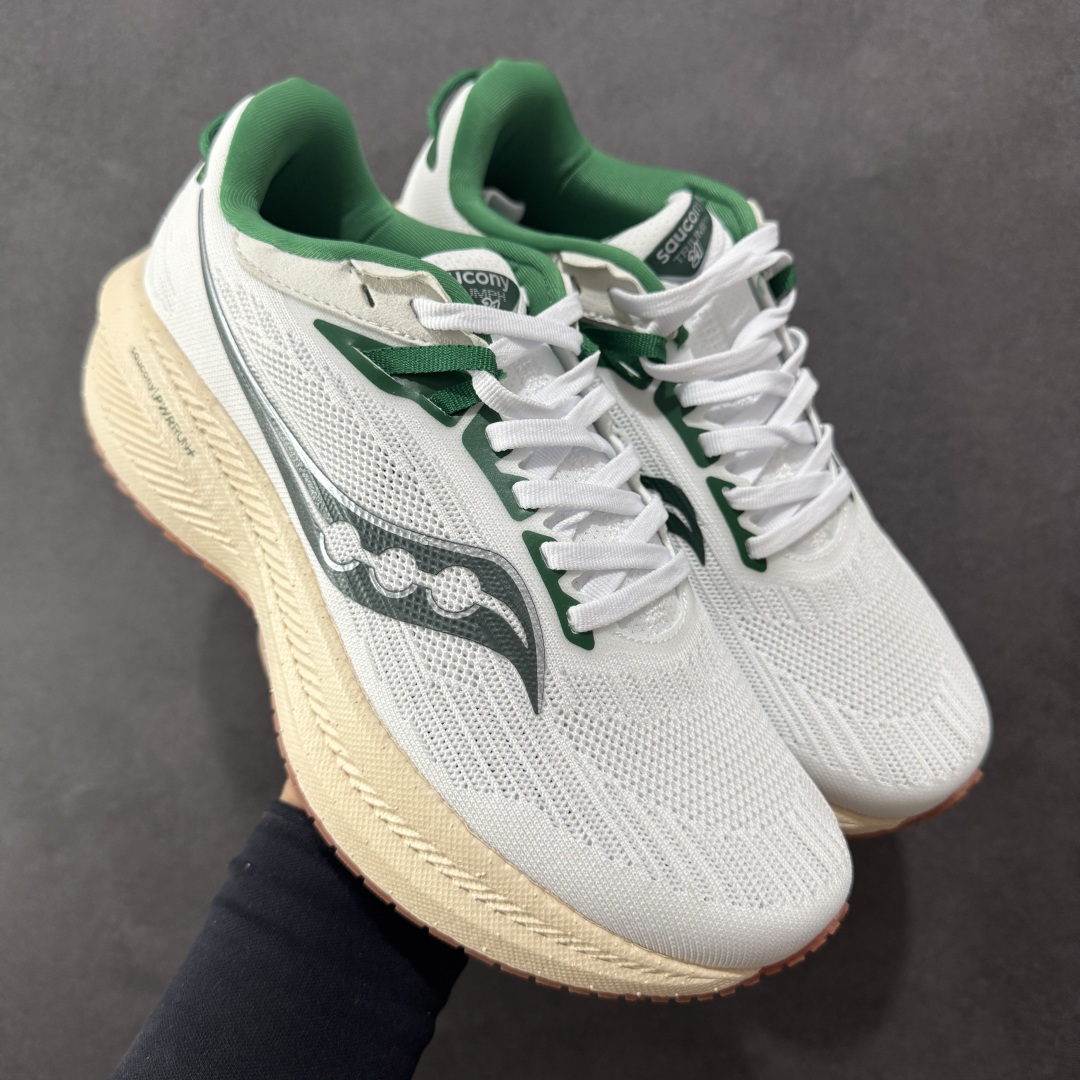 图片[6]-【GX纯原】Saucony Triumph 21 索康尼 胜利21系列 低帮 系带减震耐磨透气低邦马拉松跑步鞋 从胜利走向胜利，世界四大慢跑鞋之一！世界四大慢跑鞋之一，来自美国拥有120多年历史的Saucony（索康尼），本次体验的胜利TRIUMPH 21属于其产品矩阵中的旗舰缓震类。公认为全球唯一的能够同时提供缓震和稳定功能的PWRRUN+中底技术系统，重新调教的加厚脚感更舒适，回弹更出色。前后掌坡差增到10mm，有效缓解落地时冲击力，适合入门新手和大体重跑者。胜利TRIUMPH 20采用PWRRUN+材质中底，前后掌坡差增到10mm，对各种跑步人群都很友好。胜利TRIUMPH 21的脚感号称跑者头等舱并非浪得虚名，不同于其他竞品一味追求的踩屎感，这是一种很有韧性的弹，很有包裹感，安全感的，让人放心的舒适的弹性 尺码：36-46带半码-选品中心