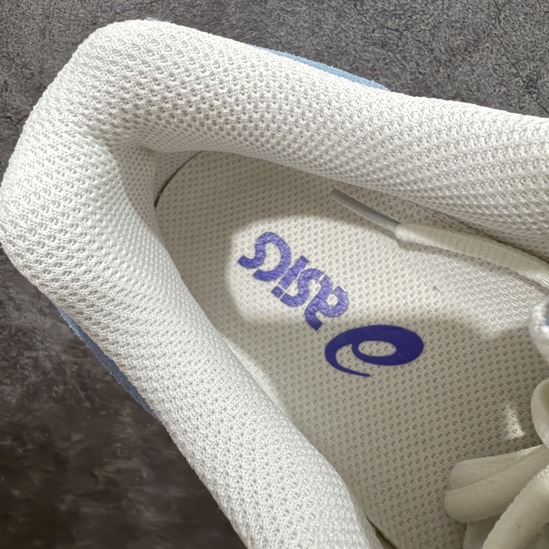 图片[8]-【总裁版本】顶级 Asics GEL-NYC系列 灰白 亚瑟士运动休闲透气专业跑鞋 行业领头版本 出货即巅峰 原鞋购入开发 原材料 原数据打造 完美版型 超完美做工 细节一步到位 原版对比无任何差别 #鞋面采用反绒皮与网布拼接 透气舒适兼具休闲时尚 结合简明的配色 展现品牌的传承及引领复古流行的主题 虎爪造型的LOGO  #鞋身稳定包裹系统 支撑鞋身 经典宽大鞋型配备防偏移设计提升包裹性 穿着舒适鞋面透气孔设计 提供透气性   尺码：36 37 37.5 38 39 40 40.5 41.5 42 42.5 43.5 44 44.5 45 46 47-选品中心