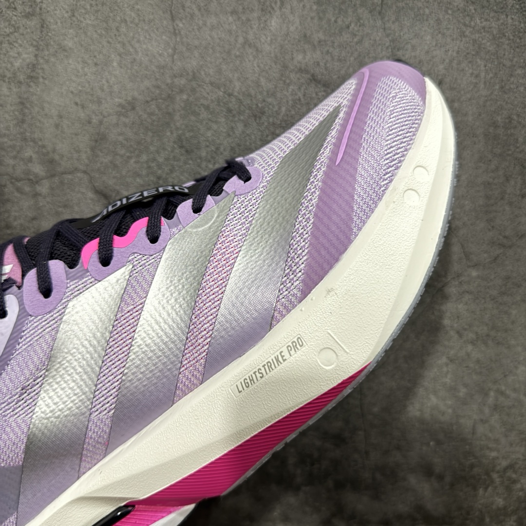 图片[6]-【纯原版】Ad Adizero Boston 13 阿迪马拉松系列超轻防滑训练跑步运动鞋 IS4955 市场目前独家使用真碳柱 组合底版本 区别市场涂漆假碳一体大底货 这双跑鞋在保留了前一代的核心科技的基础上，做了一些调整和优化，让跑鞋的脚感更加柔软、回弹和舒适。同时，它也回归了 BOSTON 系列原本的精神，提供了一双适合各种训练和速度的性能跑鞋。 尺码：36 36.5 37 38 38.5 39 40 40.5 41 42 42.5 43 44 44.5 45-选品中心