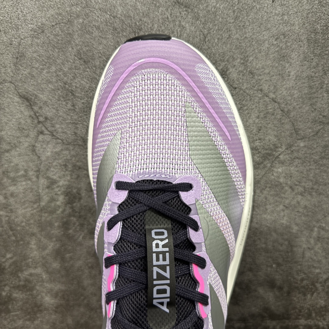 图片[5]-【纯原版】Ad Adizero Boston 13 阿迪马拉松系列超轻防滑训练跑步运动鞋 IS4955 市场目前独家使用真碳柱 组合底版本 区别市场涂漆假碳一体大底货 这双跑鞋在保留了前一代的核心科技的基础上，做了一些调整和优化，让跑鞋的脚感更加柔软、回弹和舒适。同时，它也回归了 BOSTON 系列原本的精神，提供了一双适合各种训练和速度的性能跑鞋。 尺码：36 36.5 37 38 38.5 39 40 40.5 41 42 42.5 43 44 44.5 45-选品中心