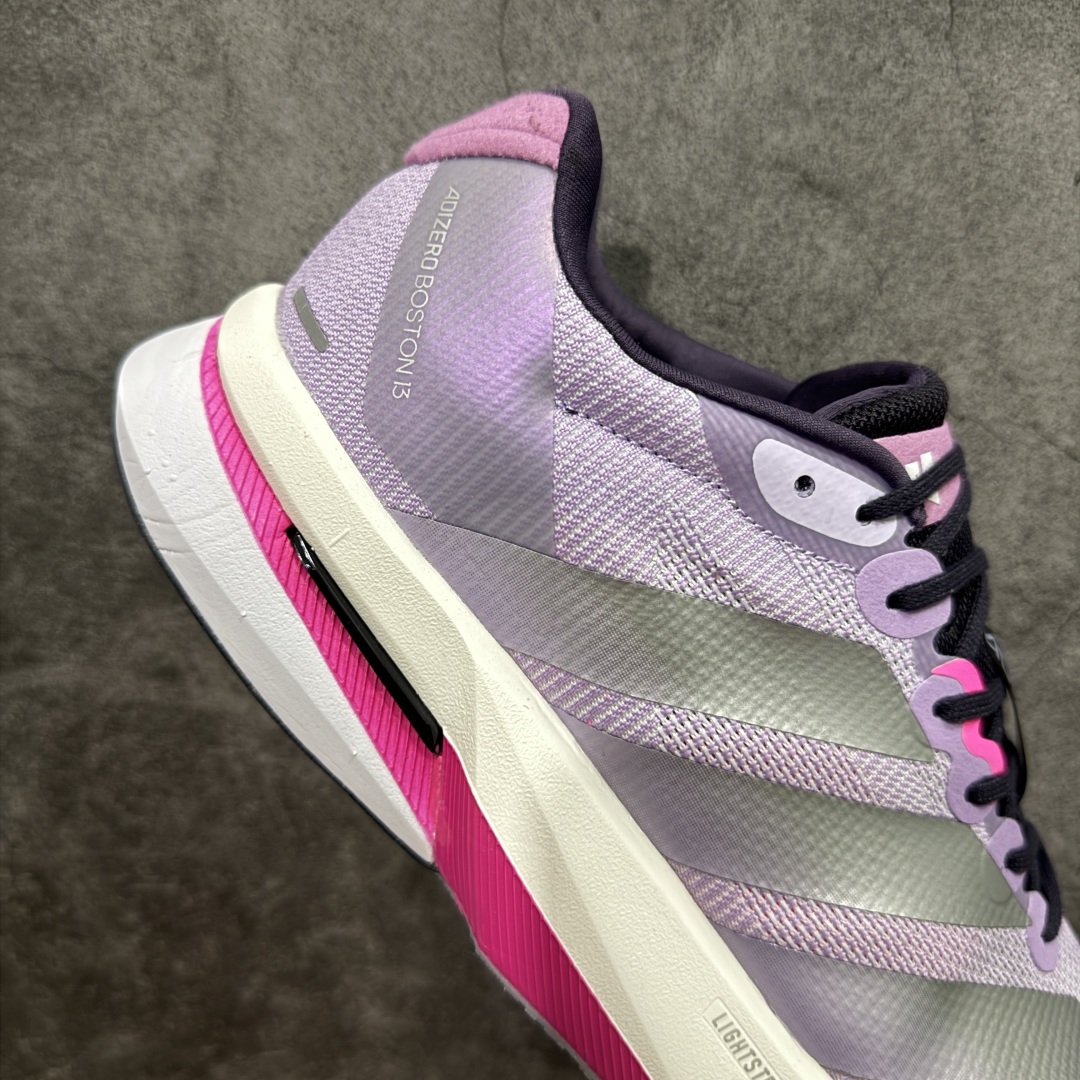 图片[7]-【纯原版】Ad Adizero Boston 13 阿迪马拉松系列超轻防滑训练跑步运动鞋 IS4955 市场目前独家使用真碳柱 组合底版本 区别市场涂漆假碳一体大底货 这双跑鞋在保留了前一代的核心科技的基础上，做了一些调整和优化，让跑鞋的脚感更加柔软、回弹和舒适。同时，它也回归了 BOSTON 系列原本的精神，提供了一双适合各种训练和速度的性能跑鞋。 尺码：36 36.5 37 38 38.5 39 40 40.5 41 42 42.5 43 44 44.5 45-选品中心