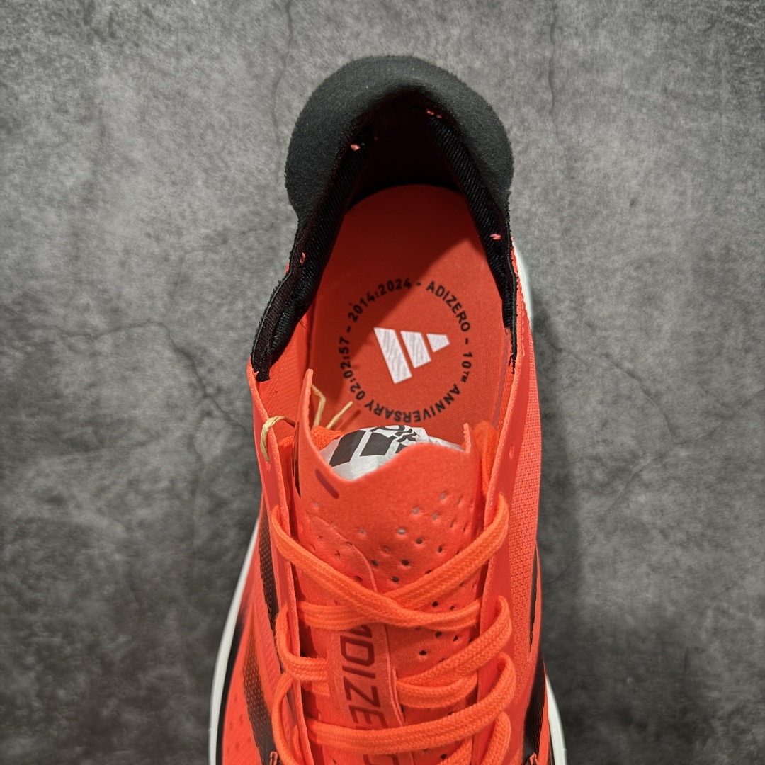 图片[8]-【HD真碳组合底】adidas Adizero Adios Pro 3 舒适百搭减震防滑耐磨 低帮 碳板 马拉松跑步鞋 波士顿3代夏季透气网眼竞速跑鞋 ID3634 延续爪型玻璃纤维推进系统 进化为全掌式的ENERGY RODS 2.0 从脚跟到脚趾的一体成形设计 强化整体推进力 提升速度表现 升级透气鞋面更具支撑性 利用ENGINEERED MESH技术进行不同密度织纹 强化支撑性 更使用50%以上的回收材料製成 减低塑料浪费 此外变薄的鞋舌为前掌提供更多空间 提供跑者更好的穿着感受 马牌轮胎大底耐磨性佳 大底全掌采用耐磨的Continental马牌轮胎大底 在各种环境下保有良好抓地力 尺码：36-45-选品中心
