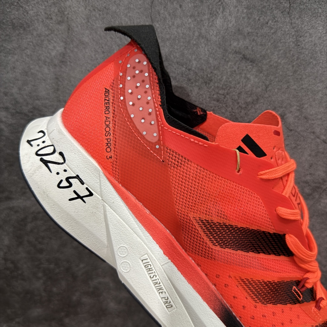 图片[7]-【HD真碳组合底】adidas Adizero Adios Pro 3 舒适百搭减震防滑耐磨 低帮 碳板 马拉松跑步鞋 波士顿3代夏季透气网眼竞速跑鞋 ID3634 延续爪型玻璃纤维推进系统 进化为全掌式的ENERGY RODS 2.0 从脚跟到脚趾的一体成形设计 强化整体推进力 提升速度表现 升级透气鞋面更具支撑性 利用ENGINEERED MESH技术进行不同密度织纹 强化支撑性 更使用50%以上的回收材料製成 减低塑料浪费 此外变薄的鞋舌为前掌提供更多空间 提供跑者更好的穿着感受 马牌轮胎大底耐磨性佳 大底全掌采用耐磨的Continental马牌轮胎大底 在各种环境下保有良好抓地力 尺码：36-45-选品中心