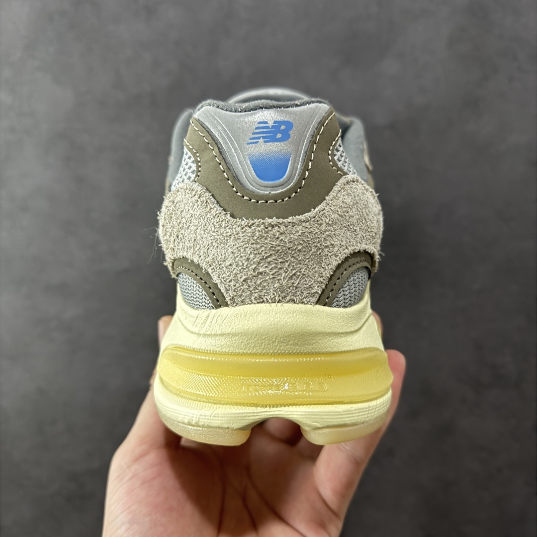 图片[4]-【公司级】New Balance M2010系列 新百伦 复古老爹风网布跑步休闲运动鞋 新百伦经典配色 沿袭了面世之初的经典科技 以ENCAP中底配以升级版 N-ERGY缓震物料 鞋面则采用特色的柔软麂皮搭以NewBalance经典的尼龙网布 低调中还原跑鞋本真 更年轻化的设计理念与材质 让新世代青年得以用全新视角体验经典鞋款的传奇魅力 货号：U2010GD 尺码：36 37 37.5 38 38.5 39.5 40 40.5 41.5 42 42.5 43 44 45 编码：FSB240250-选品中心