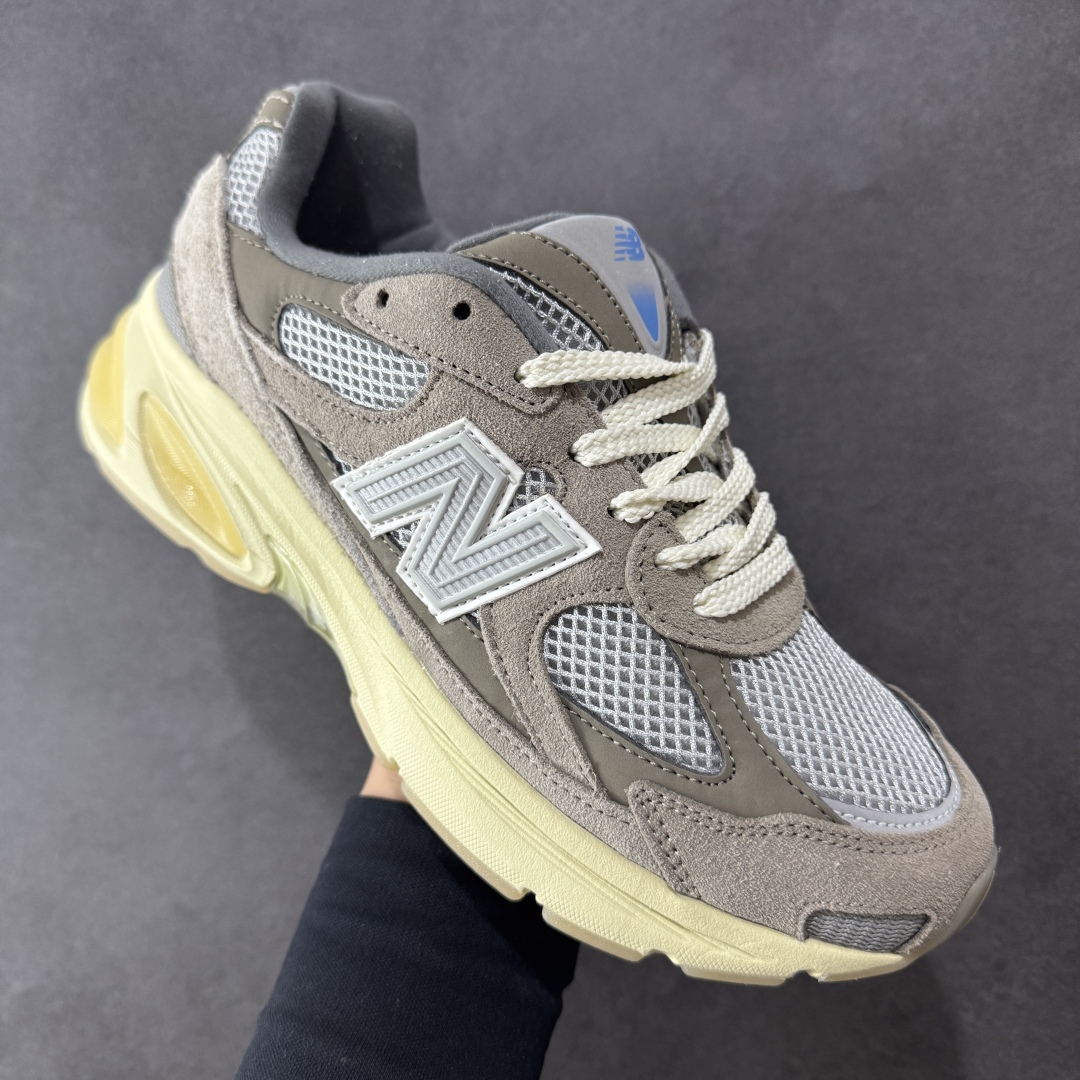 图片[3]-【公司级】New Balance M2010系列 新百伦 复古老爹风网布跑步休闲运动鞋 新百伦经典配色 沿袭了面世之初的经典科技 以ENCAP中底配以升级版 N-ERGY缓震物料 鞋面则采用特色的柔软麂皮搭以NewBalance经典的尼龙网布 低调中还原跑鞋本真 更年轻化的设计理念与材质 让新世代青年得以用全新视角体验经典鞋款的传奇魅力 货号：U2010GD 尺码：36 37 37.5 38 38.5 39.5 40 40.5 41.5 42 42.5 43 44 45 编码：FSB240250-选品中心