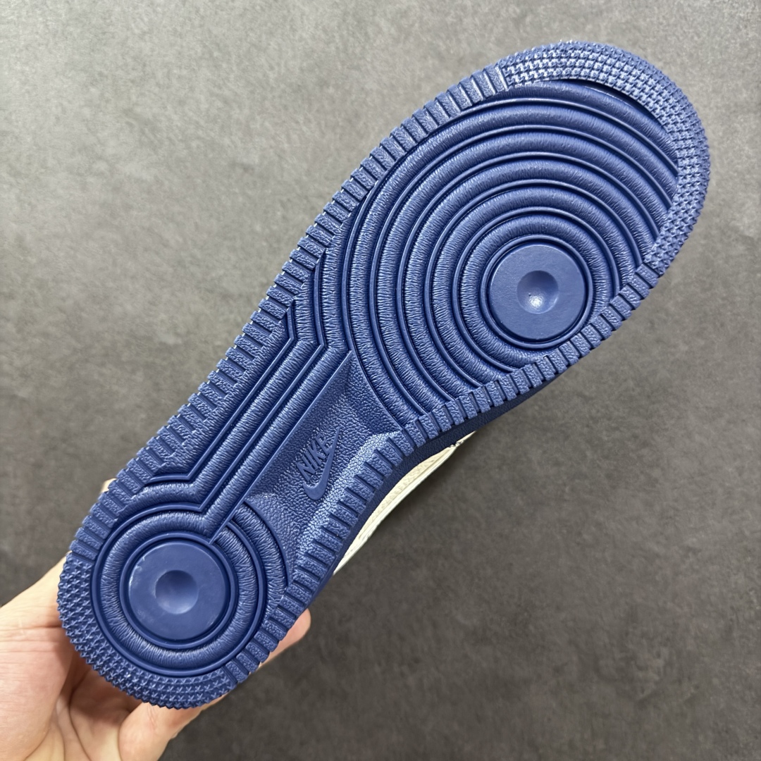 图片[9]-【定制版】Nike Air Force 1 \’07 Low “MLB联名——米蓝线反光”空军一号 低帮 运动鞋 休闲鞋 折边针车 工艺难度大 原楦头原纸板 原装鞋盒 定制五金配件 内置全掌气垫 原厂鞋底 货号：KJ1688-010 尺码：36 36.5 37.5 38 38.5 39 40 40.5 41 42 42.5 43 44 44.5 45 编码：HXSB310320-选品中心