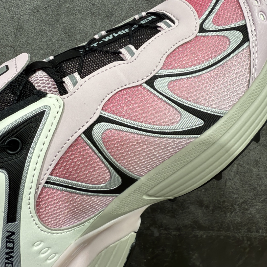 图片[4]-【666版本】SALOMON 萨洛蒙 XT-WHISPER 舒适百搭耐磨轻便低帮 休闲越野训练城市通勤跑步鞋 男女同款 白红渐变 纯原外贸平台特供订单 耗时半年巨作 #全套原纸板楦头开发 #原厂特供网布配套加持 #确保原汁原味 完美呈现版型 #原档数据独家私模五层组合大底 #男女鞋同步官方开发至46 #原装Ortholite轻量化鞋垫 #中底布带钢印编号 原厂TPU锁扣 #进口港宝加持 后跟自然饱满 还原公司包裹性 #鞋面采用SENSIFT贴合技术 #全方位贴合包裹脚型 #鞋跟部鞋底牵引设计 #提供强大的抓地性能 #更适应野外崎岖不平的道路 #基于 SALOMON 初代 XT 鞋身造型并搭载 4D ADVANCED CHASSIS™ 大底打造而成 为这款 XT-WHISPER 带来了多项足部控制与保护等功能性 如在运动过程中控制左右晃动的过程而提高稳定性、改善长途越野过程中足中到足尖的过渡、提高感知岩石的精确度以抵抗尖锐物体对脚底的伤害以及采用动态缓冲来增强穿着舒适感 从而减轻疲劳感 使 XT-WHISPER 成为一双舒适且安全的户外之履 货号：477612 尺码：36 36.5 37.5 38 38.5 39 40 40.5 41 42 42.5 43 44 45 46-选品中心