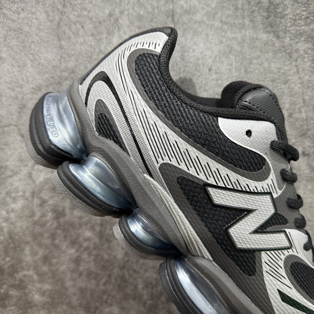 图片[7]-【纯原版】New Balance 新百伦 NB2000 网面休闲鞋 U2000EA NB官方重磅新品 一款融合复古设计与现代科技的跑鞋，以其经典的造型和舒适脚感，成为2025年复古潮流爱好的推荐单品。 极具视觉冲击力的5根ABZORB单元，以及无缝鞋面的设计，加上3M反光材质的装饰，比之前推出的9060系列更夸张，更具未来感。 货号：U2000PBB 尺码：36-46.5-选品中心