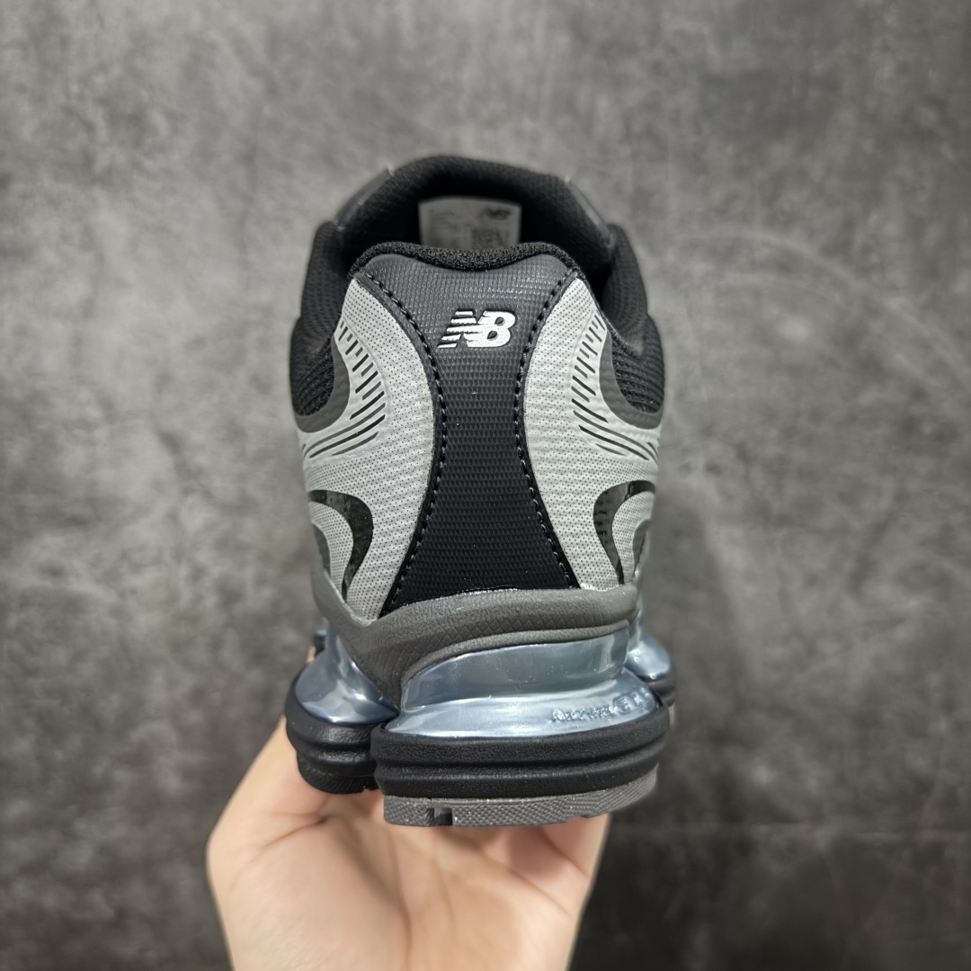 图片[4]-【纯原版】New Balance 新百伦 NB2000 网面休闲鞋 U2000EA NB官方重磅新品 一款融合复古设计与现代科技的跑鞋，以其经典的造型和舒适脚感，成为2025年复古潮流爱好的推荐单品。 极具视觉冲击力的5根ABZORB单元，以及无缝鞋面的设计，加上3M反光材质的装饰，比之前推出的9060系列更夸张，更具未来感。 货号：U2000PBB 尺码：36-46.5-选品中心