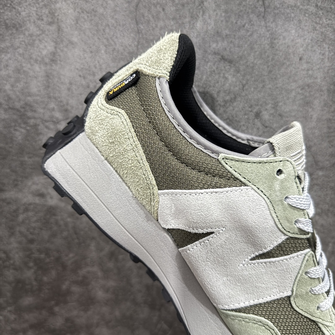 图片[7]-【GS纯原】新百伦 New Balance 327系列 复古运动鞋单品宝藏老爹鞋 U327OB 市场最正确鞋面材料 原鞋开发 鞋尾弧度 材料全部根据原鞋打造 独家私模重新开发 15套尺码模具 非市面普通一体成型的公底 以更纯粹的复古风格设计打造的全新造型。侧身还以解构设计，将 N 字标志以做旧压花样式呈现，样式别具新意。而麂皮、冲孔皮革的塑造，则呈现出高级怀旧气质，也让鞋款在奢华时装风格与运动氛围之间达到了平衡 尺码：36 37 37.5 38 38.5 39.5 40 40.5 41.5 42 42.5 43 44 45-选品中心