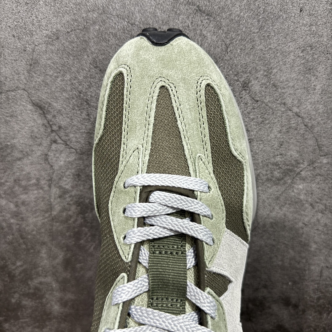 图片[5]-【GS纯原】新百伦 New Balance 327系列 复古运动鞋单品宝藏老爹鞋 U327OB 市场最正确鞋面材料 原鞋开发 鞋尾弧度 材料全部根据原鞋打造 独家私模重新开发 15套尺码模具 非市面普通一体成型的公底 以更纯粹的复古风格设计打造的全新造型。侧身还以解构设计，将 N 字标志以做旧压花样式呈现，样式别具新意。而麂皮、冲孔皮革的塑造，则呈现出高级怀旧气质，也让鞋款在奢华时装风格与运动氛围之间达到了平衡 尺码：36 37 37.5 38 38.5 39.5 40 40.5 41.5 42 42.5 43 44 45-选品中心