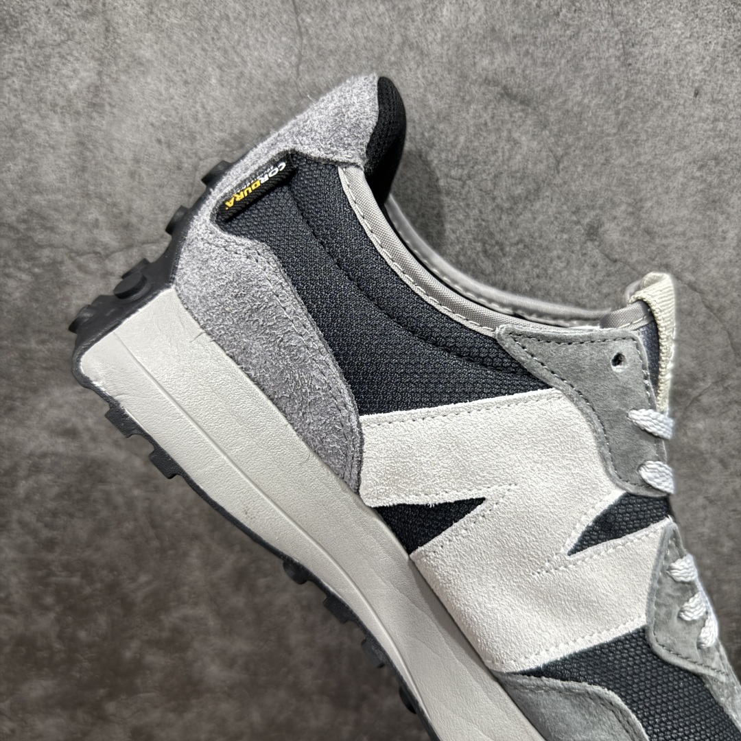 图片[7]-【GS纯原】新百伦 New Balance 327系列 复古运动鞋单品宝藏老爹鞋 U327OD 市场最正确鞋面材料 原鞋开发 鞋尾弧度 材料全部根据原鞋打造 独家私模重新开发 15套尺码模具 非市面普通一体成型的公底 以更纯粹的复古风格设计打造的全新造型。侧身还以解构设计，将 N 字标志以做旧压花样式呈现，样式别具新意。而麂皮、冲孔皮革的塑造，则呈现出高级怀旧气质，也让鞋款在奢华时装风格与运动氛围之间达到了平衡 尺码：36 37 37.5 38 38.5 39.5 40 40.5 41.5 42 42.5 43 44 45-选品中心