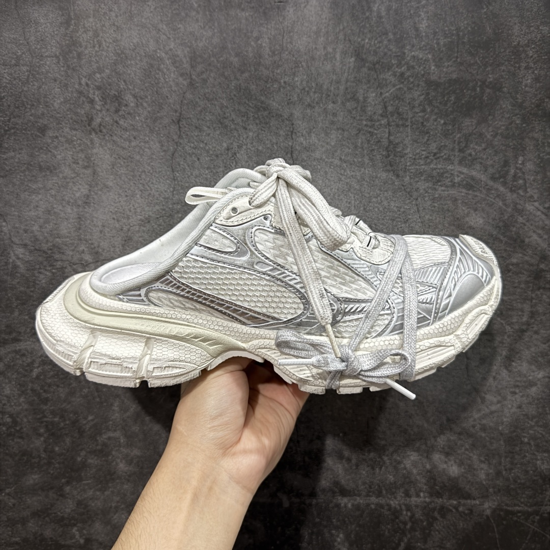 【XA版本】BALENCIAGA 3XL Sneakers 巴黎世家十代网布系带低帮走秀复古老爹鞋半拖 灰黄 全套原纸板楦头开发 最原汁原味的灵魂版型 全鞋荧光划线卡点 胶水把控整洁度追求极致完美 每一双都是工艺品 多重QC质检 超越公司货的品控标准 实实在在的免检产品 原盒原配 正确字体电绣 粗细、位置、大小正确 侧边TPU 透气孔匹配意产原版 正确分离大底 TPU软底 原版一致大底LOGO 立体感十足 原厂皮料水洗做旧 采购原厂网纱 不含皮革 网布材料和聚氨酯 磨损效果 鞋头边缘和后帮 Balenciaga 徽标 鞋面和后跟凸印尺码 鞋舌 3XL 橡胶品牌标识和反光细节 鞋帮拉袢和鞋舌拉祥 配反光细节 备用鞋带在鞋履前侧 可在穿着前取下 便于不同造型搭配 偏大一码 尺码:35 36 37 38 39 40 41 42 43 44 45 46-选品中心
