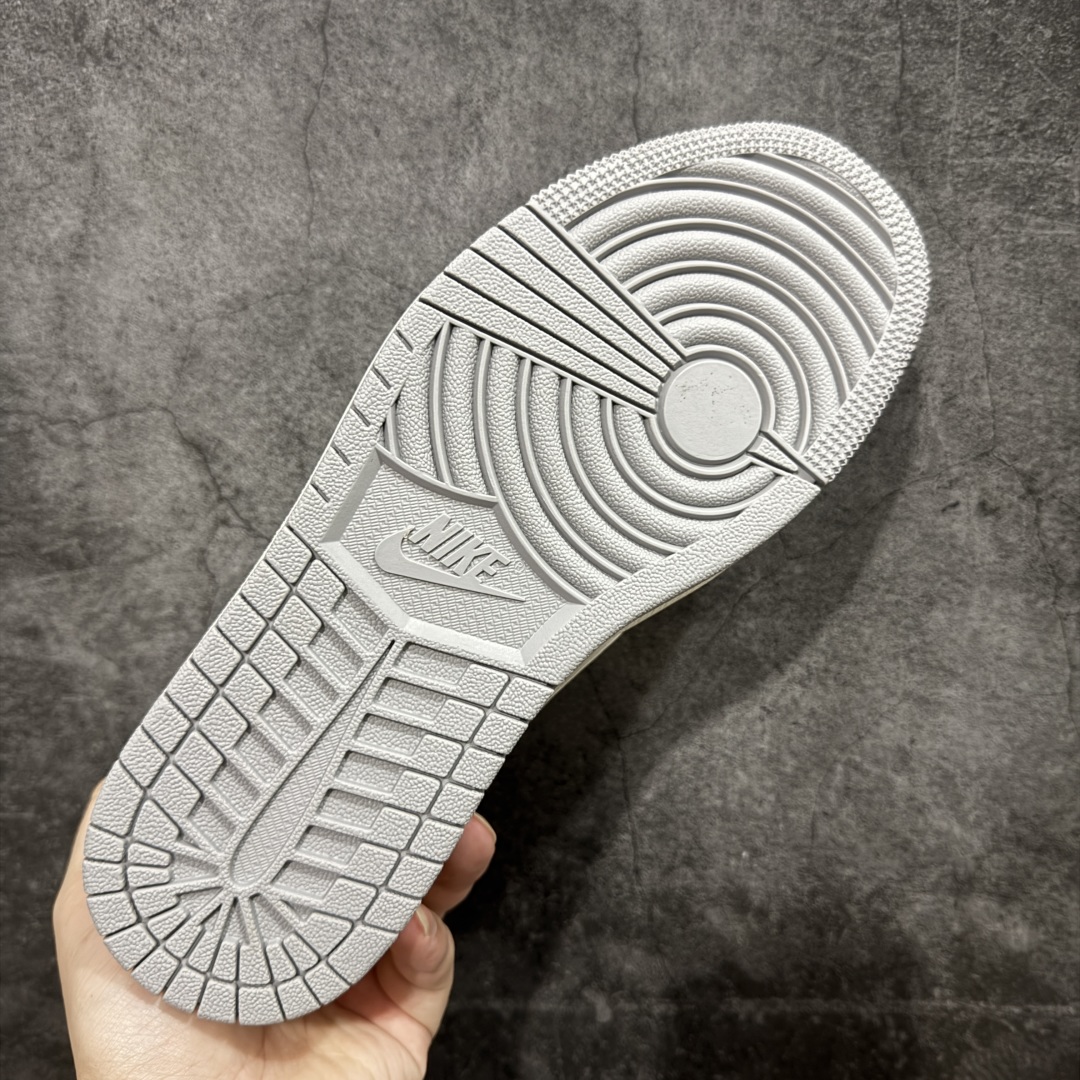 图片[9]-【定制版】Ts x Air Jordan 1 Low 定制配色 乔1 AJ1经典倒钩低帮休闲百搭板鞋 JP1628-255  公司级版本 定制鞋盒 大厂流水作业生产 超高清洁度 皮料切割干净无任何毛边 细节完美   尺码：36 36.5 37.5 38 38.5 39 40 40.5 41 42 42.5 43 44 44.5 45-选品中心