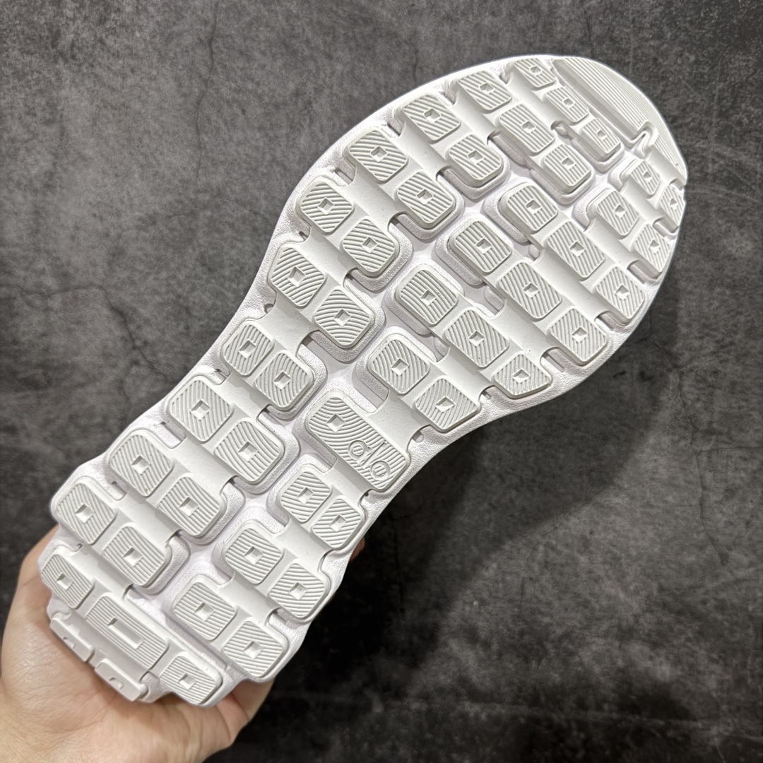 图片[9]-【PE版本】Alo Runner Mode96 明星同款 常青款增高低帮休闲运动鞋   超高品质 完美版型 清洁度超高 大厂采购原材料 多处细节一步到位 全新轻量EVA发泡缓震中底， 外置特殊防滑耐磨橡胶大底 厚度4cm增高效果 随意搭配的都好看的鞋子 尺码：36-45-选品中心