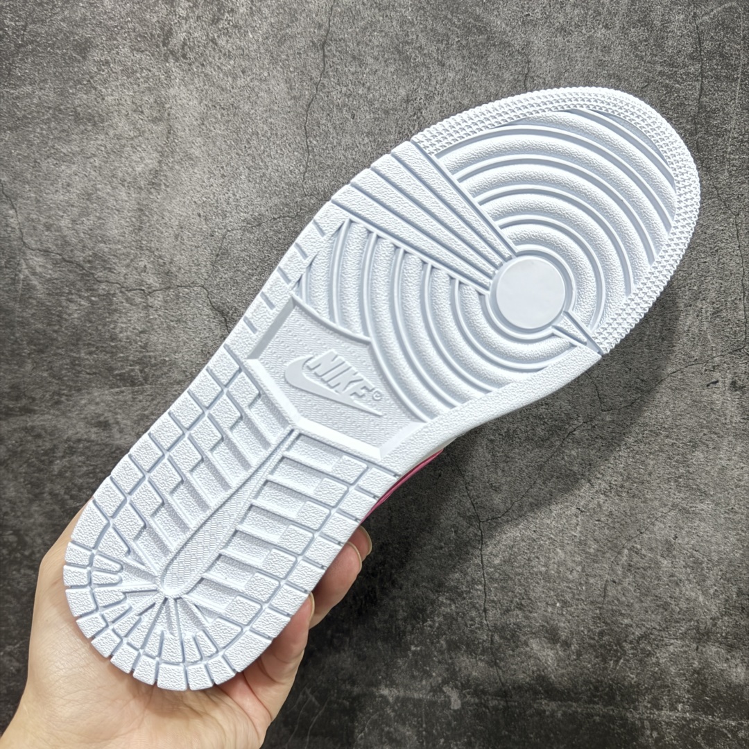 图片[9]-【K版】Air Jordan AJ1 Low 低帮 黑白绿 HQ2001-400 全新流水线出品 市场第二梯队最强版 全部原鞋开发 原楦原纸板开发 全鞋电脑针车 原厂内置全掌气垫 原盒内在原标 唯一Zp原版鞋带绑法 免检产品 全新2022版型 全头层皮料 完美零毛边处理 原厂配置全掌气垫 价格定位良心 新配色陆续出货 尺码：36 36.5 37.5 38 38.5 39 40 40.5 41 42 42.5 43 44 44.5 45-选品中心