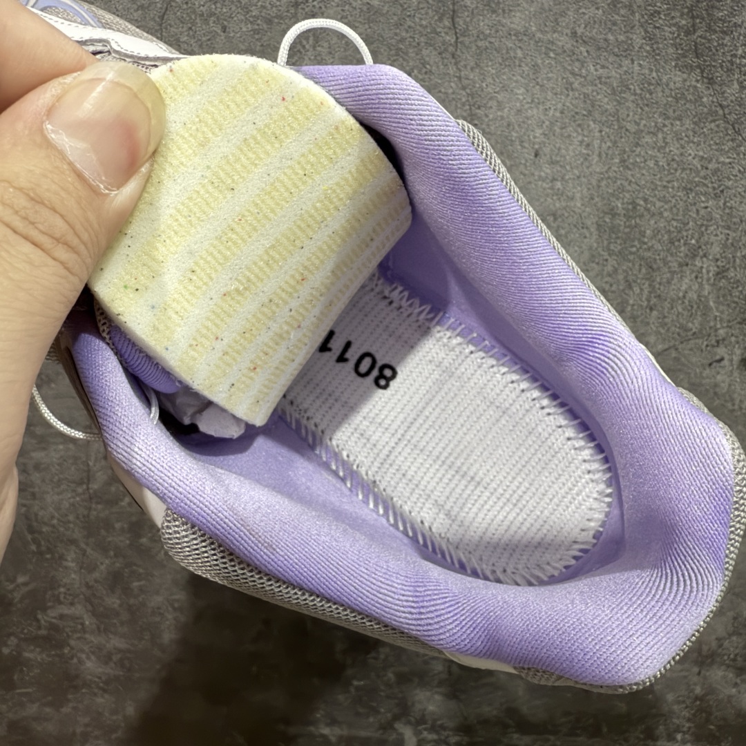 图片[8]-【666版本】SALOMON 萨洛蒙 XT-WHISPER 舒适百搭耐磨轻便低帮 休闲越野训练城市通勤跑步鞋 男女同款 灰紫 纯原外贸平台特供订单 耗时半年巨作 #全套原纸板楦头开发 #原厂特供网布配套加持 #确保原汁原味 完美呈现版型 #原档数据独家私模五层组合大底 #男女鞋同步官方开发至46 #原装Ortholite轻量化鞋垫 #中底布带钢印编号 原厂TPU锁扣 #进口港宝加持 后跟自然饱满 还原公司包裹性 #鞋面采用SENSIFT贴合技术 #全方位贴合包裹脚型 #鞋跟部鞋底牵引设计 #提供强大的抓地性能 #更适应野外崎岖不平的道路 #基于 SALOMON 初代 XT 鞋身造型并搭载 4D ADVANCED CHASSIS™ 大底打造而成 为这款 XT-WHISPER 带来了多项足部控制与保护等功能性 如在运动过程中控制左右晃动的过程而提高稳定性、改善长途越野过程中足中到足尖的过渡、提高感知岩石的精确度以抵抗尖锐物体对脚底的伤害以及采用动态缓冲来增强穿着舒适感 从而减轻疲劳感 使 XT-WHISPER 成为一双舒适且安全的户外之履 货号：477614 尺码：36 36.5 37.5 38 38.5 39 40 40.5 41 42 42.5 43 44 45 46-选品中心