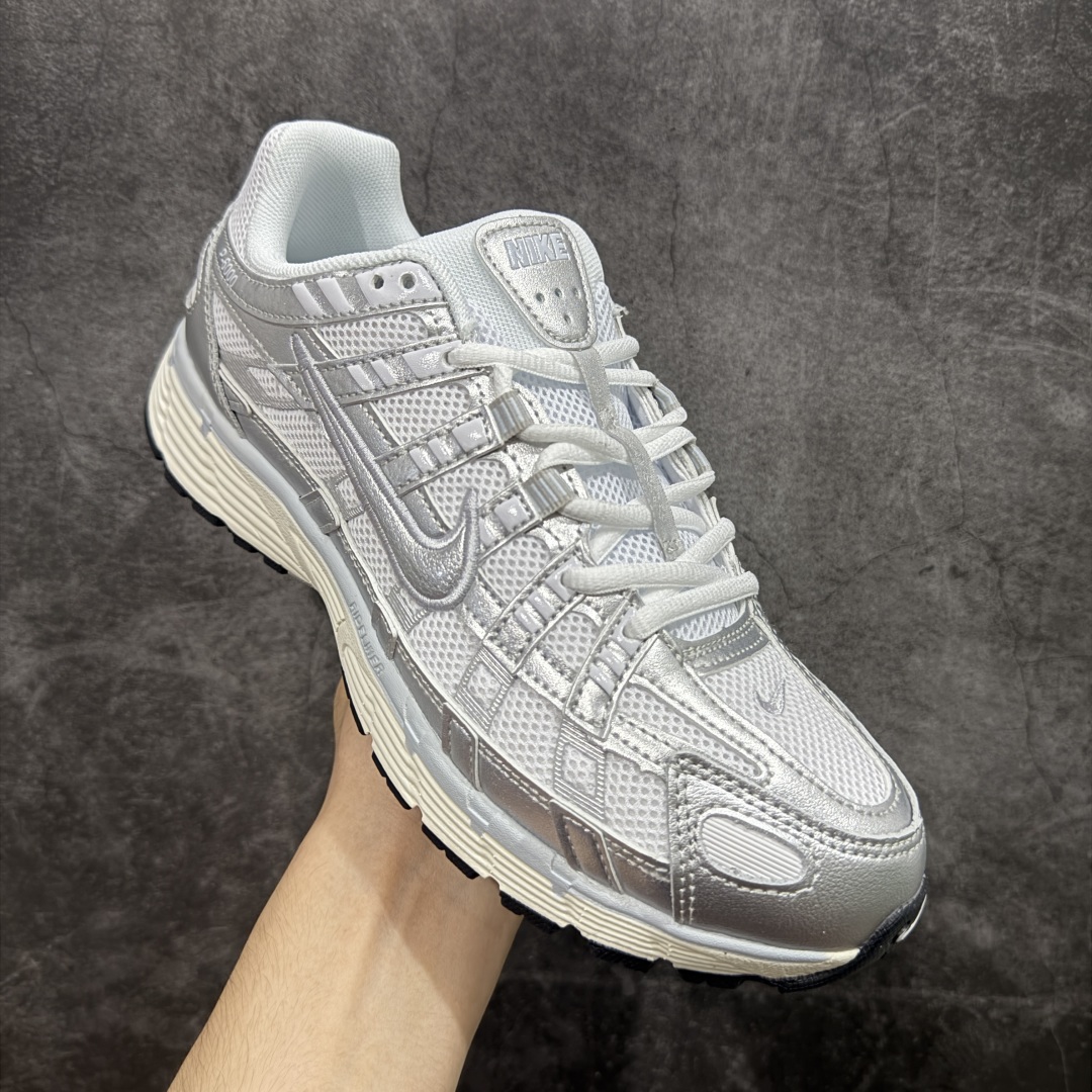 图片[3]-【PE版】Nike P-6000 Premium系列低帮复古老爹风休闲运动舒适慢跑鞋 BV1021-106 男女鞋真标半码制 升级原楦原纸版数据开发版型 采用硬质牛剖革组合透气网面材质 正确3层组织中底搭载EVA轻量缓震嵌入双层革新物料鞋垫,外置防滑耐磨橡胶底片❗ 尺码：36 36.5 37.5 38 38.5 39 40 40.5 41 42 42.5 43 44 44.5 45-选品中心