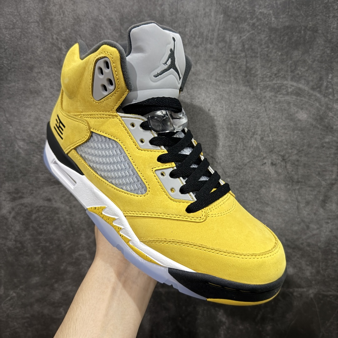图片[3]-【OG纯原】Air Jordan 5 Retro SP\”Tokyo 23\”乔丹AJ5代中帮复古休闲文化篮球鞋“东京黄”IO3372-700 国内一线大厂出品 匠心打造 原厂皮料原厂数据 全新纸板 模具打造 外贸 平台高端零售专供品质 品质毋庸置疑 一眼正品既视感 细节均已解码 尺码：40 40.5 41 42 42.5 43 44 44.5 45 46 47.5-选品中心