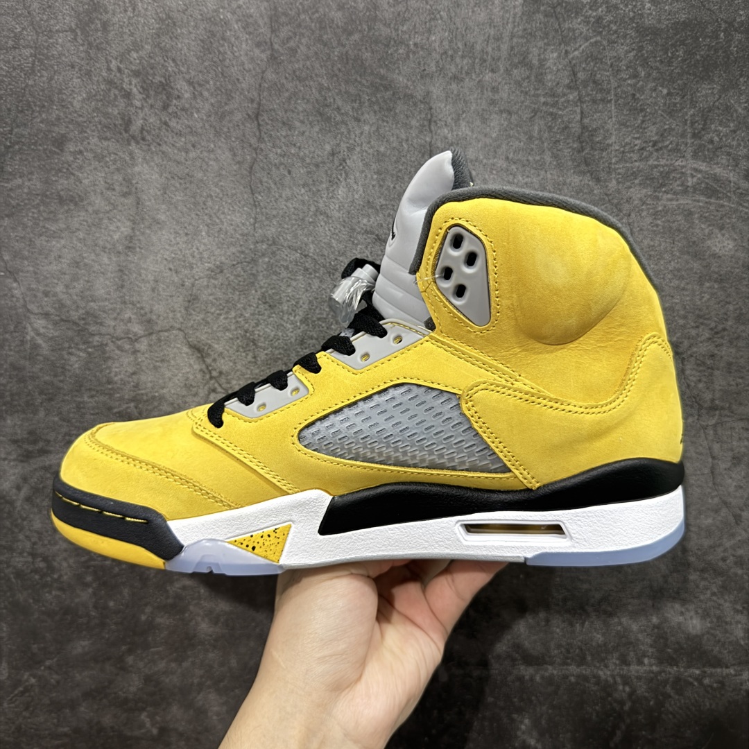 图片[2]-【OG纯原】Air Jordan 5 Retro SP\”Tokyo 23\”乔丹AJ5代中帮复古休闲文化篮球鞋“东京黄”IO3372-700 国内一线大厂出品 匠心打造 原厂皮料原厂数据 全新纸板 模具打造 外贸 平台高端零售专供品质 品质毋庸置疑 一眼正品既视感 细节均已解码 尺码：40 40.5 41 42 42.5 43 44 44.5 45 46 47.5-选品中心