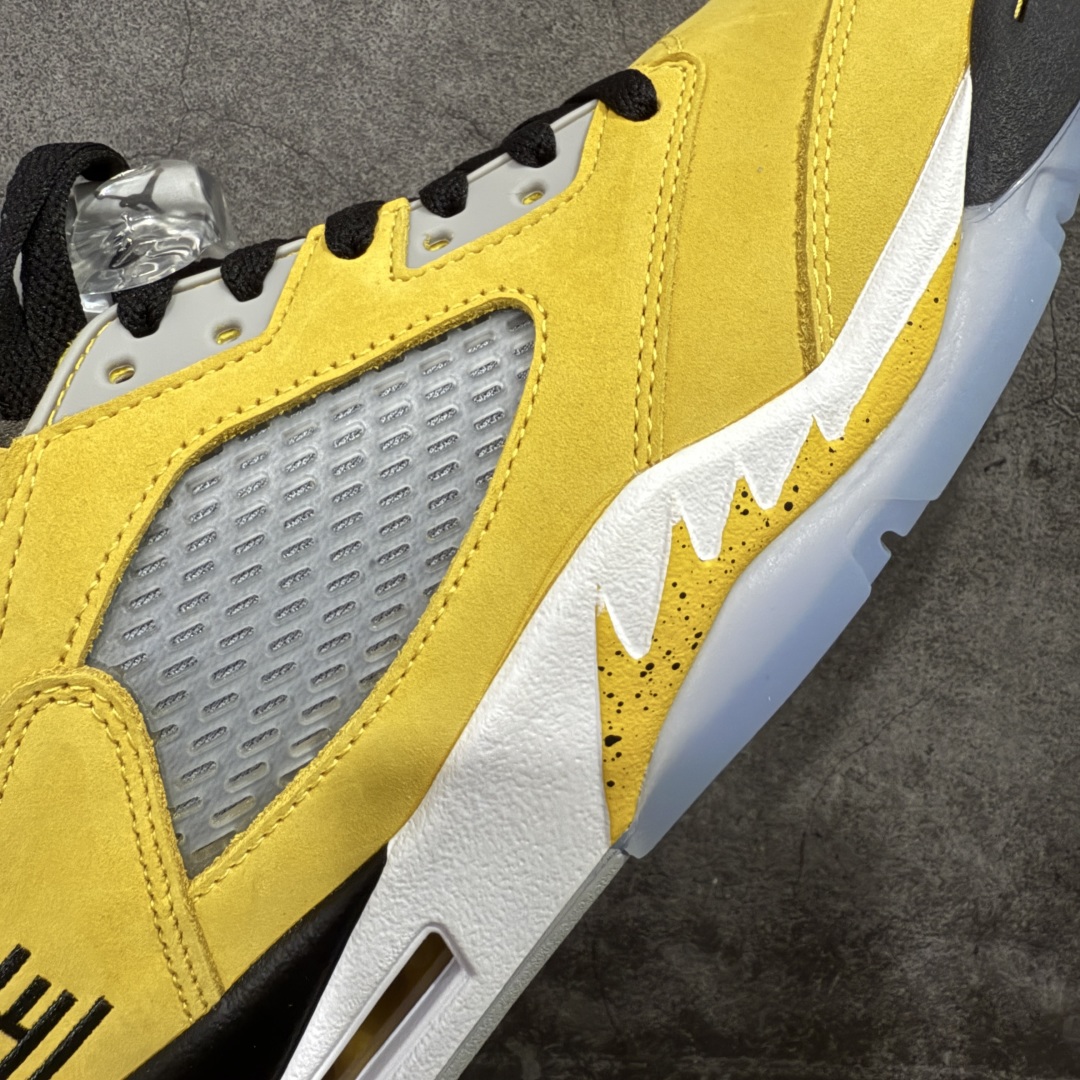 图片[4]-【OG纯原】Air Jordan 5 Retro SP\”Tokyo 23\”乔丹AJ5代中帮复古休闲文化篮球鞋“东京黄”IO3372-700 国内一线大厂出品 匠心打造 原厂皮料原厂数据 全新纸板 模具打造 外贸 平台高端零售专供品质 品质毋庸置疑 一眼正品既视感 细节均已解码 尺码：40 40.5 41 42 42.5 43 44 44.5 45 46 47.5-选品中心