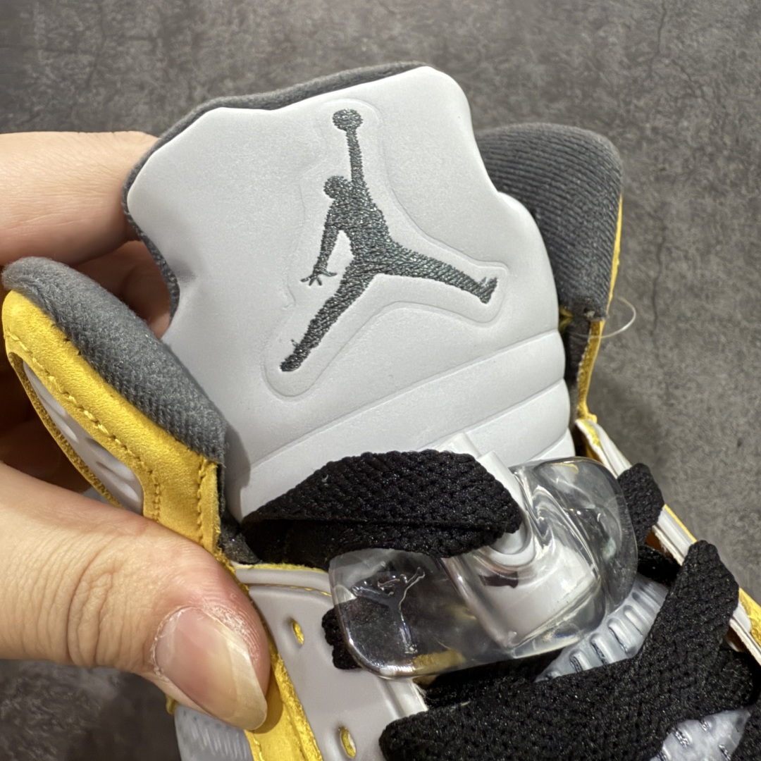 图片[6]-【OG纯原】Air Jordan 5 Retro SP\”Tokyo 23\”乔丹AJ5代中帮复古休闲文化篮球鞋“东京黄”IO3372-700 国内一线大厂出品 匠心打造 原厂皮料原厂数据 全新纸板 模具打造 外贸 平台高端零售专供品质 品质毋庸置疑 一眼正品既视感 细节均已解码 尺码：40 40.5 41 42 42.5 43 44 44.5 45 46 47.5-选品中心