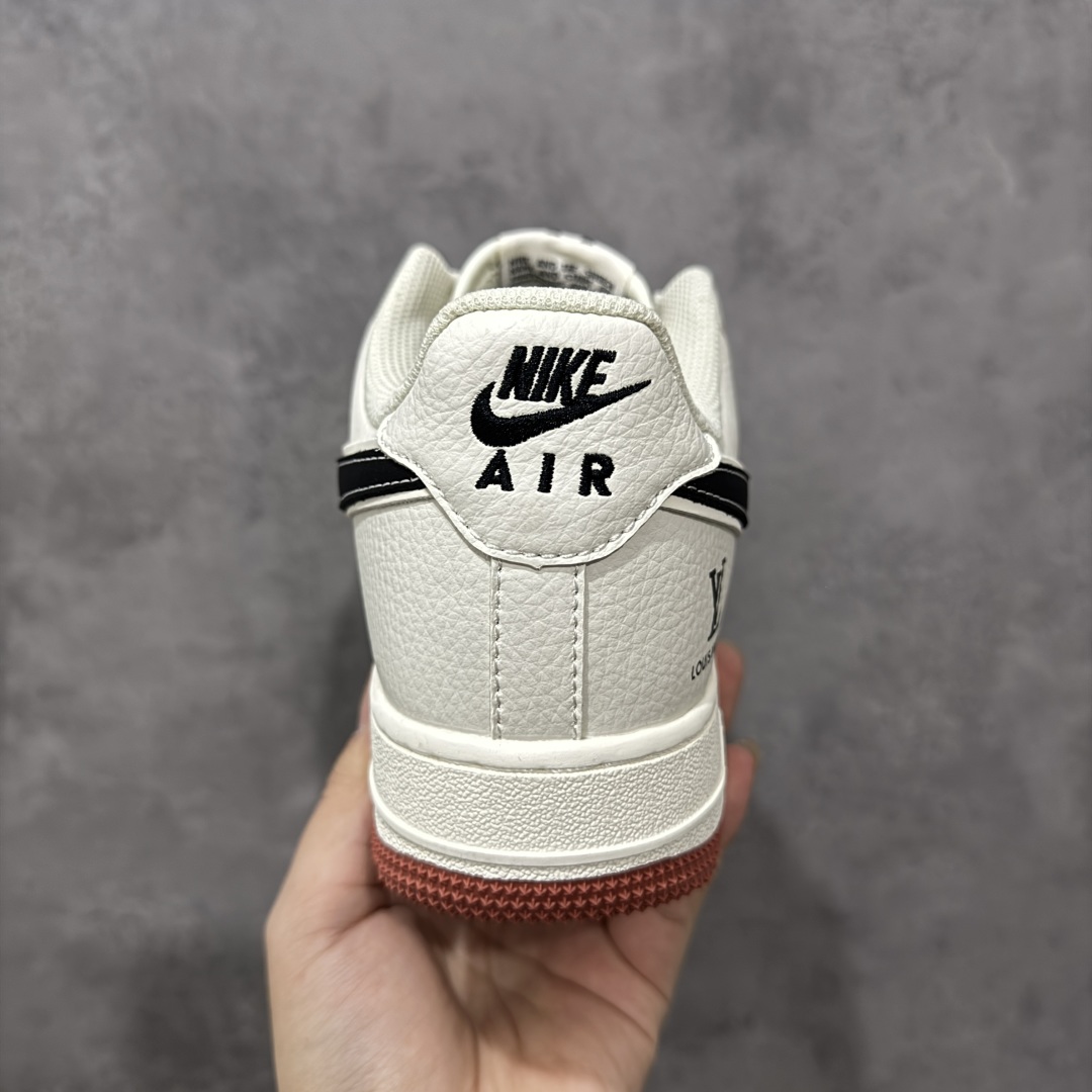 图片[4]-【定制版】NIke Air Force 1 \’07 Low “LV联名——米黑勾生胶”空军一号 低帮 运动鞋 休闲鞋 折边针车 工艺难度大 原楦头原纸板 原装鞋盒 定制五金配件 内置全掌气垫 原厂鞋底 货号：CS5288-020 尺码：36 36.5 37.5 38 38.5 39 40 40.5 41 42 42.5 43 44 44.5 45 编码：HXSB320330-选品中心