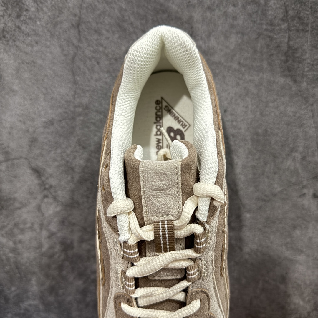 图片[8]-【公司级】New Balance 新百伦204 系列 复古休闲运动百搭老爹跑步鞋 #采用猪巴革组合网织鞋面材质 #3层组合底模精密开发 #中底嵌入碳板缓震及后跟嵌入TPU装饰条稳固 尺码：35 36 37 37.5 38 38.5 39.5 40 40.5 41.5 42 42.5 43 44 45 货号：U204LMMA-选品中心