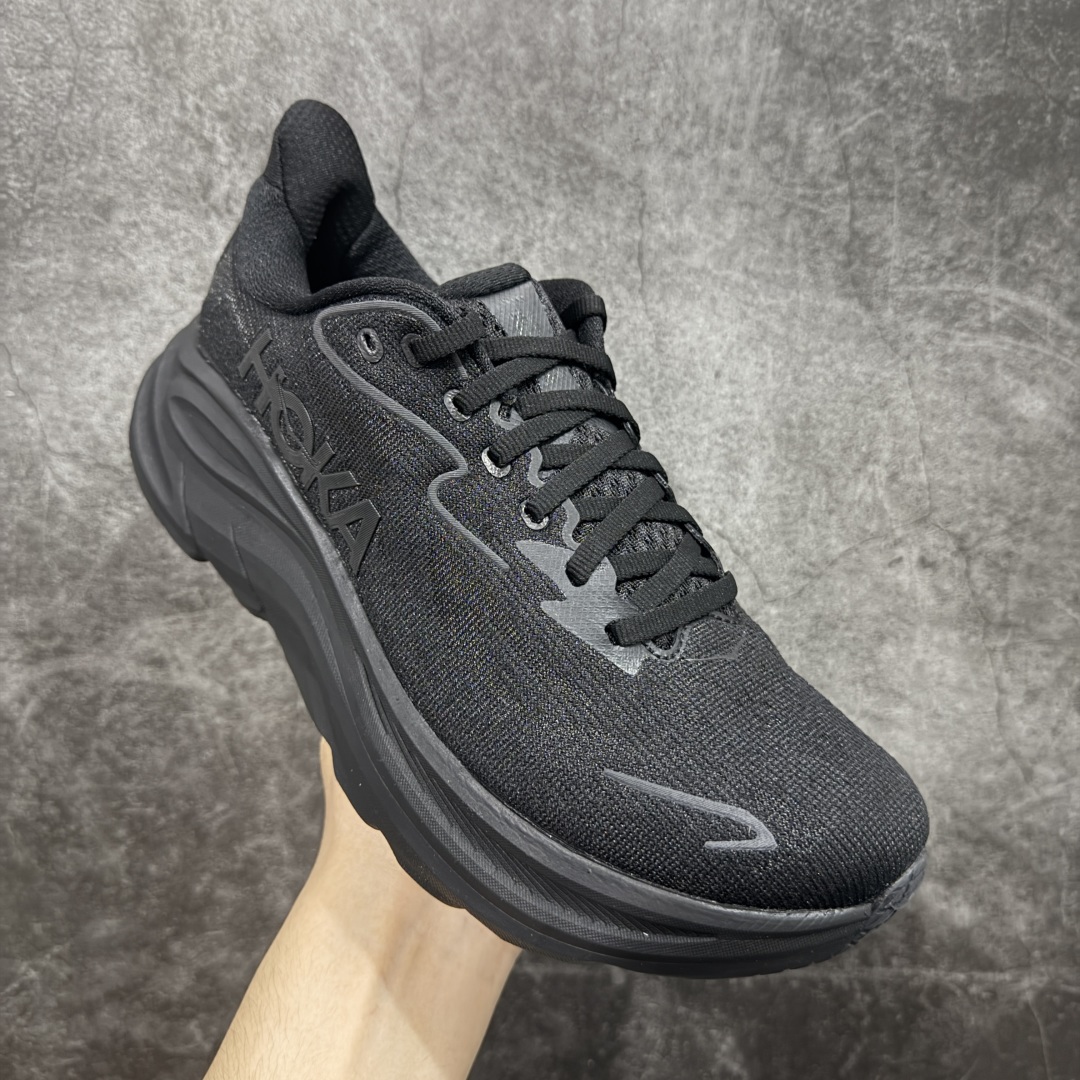 图片[3]-【GX越南版】HOKA ONE ONE Clifton 克里夫顿10代专业性能减震公路跑步鞋 专业外贸大厂出品 市面最顶 细节只对比原版 无任何差别 原材料打造 HOKA ONE ONE是来自美国的跑步鞋知名品牌，创立于2009年，始终致力于为所有跑者提供更新、更好的跑步装备。相比常规跑鞋，HOKA ONE ONE特别研发使用性能独特的几何形跑鞋中底，此种鞋底更厚、更高、回弹性也更好，除了卓越的缓冲性能，它还能內各种阶段的跑者带来更具动感、更加稳定的跑步体验。HOKAONE ONE从设计之初就清楚意识到，要保证跑者步幅的均匀一致，双脚自然而然的运动至关重要。 尺码：36 36.5 37.5 38 38.5 39 40 40.5 41 42 42.5 43 44 44.5 45-选品中心