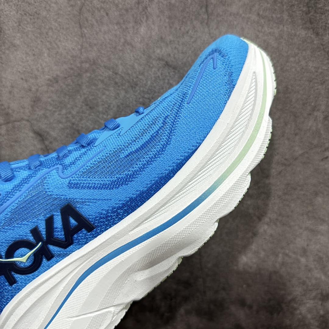 图片[6]-【GX越南版】HOKA ONE ONE Clifton 克里夫顿10代专业性能减震公路跑步鞋 专业外贸大厂出品 市面最顶 细节只对比原版 无任何差别 原材料打造 HOKA ONE ONE是来自美国的跑步鞋知名品牌，创立于2009年，始终致力于为所有跑者提供更新、更好的跑步装备。相比常规跑鞋，HOKA ONE ONE特别研发使用性能独特的几何形跑鞋中底，此种鞋底更厚、更高、回弹性也更好，除了卓越的缓冲性能，它还能內各种阶段的跑者带来更具动感、更加稳定的跑步体验。HOKAONE ONE从设计之初就清楚意识到，要保证跑者步幅的均匀一致，双脚自然而然的运动至关重要。 尺码：36 36.5 37.5 38 38.5 39 40 40.5 41 42 42.5 43 44 44.5 45-选品中心