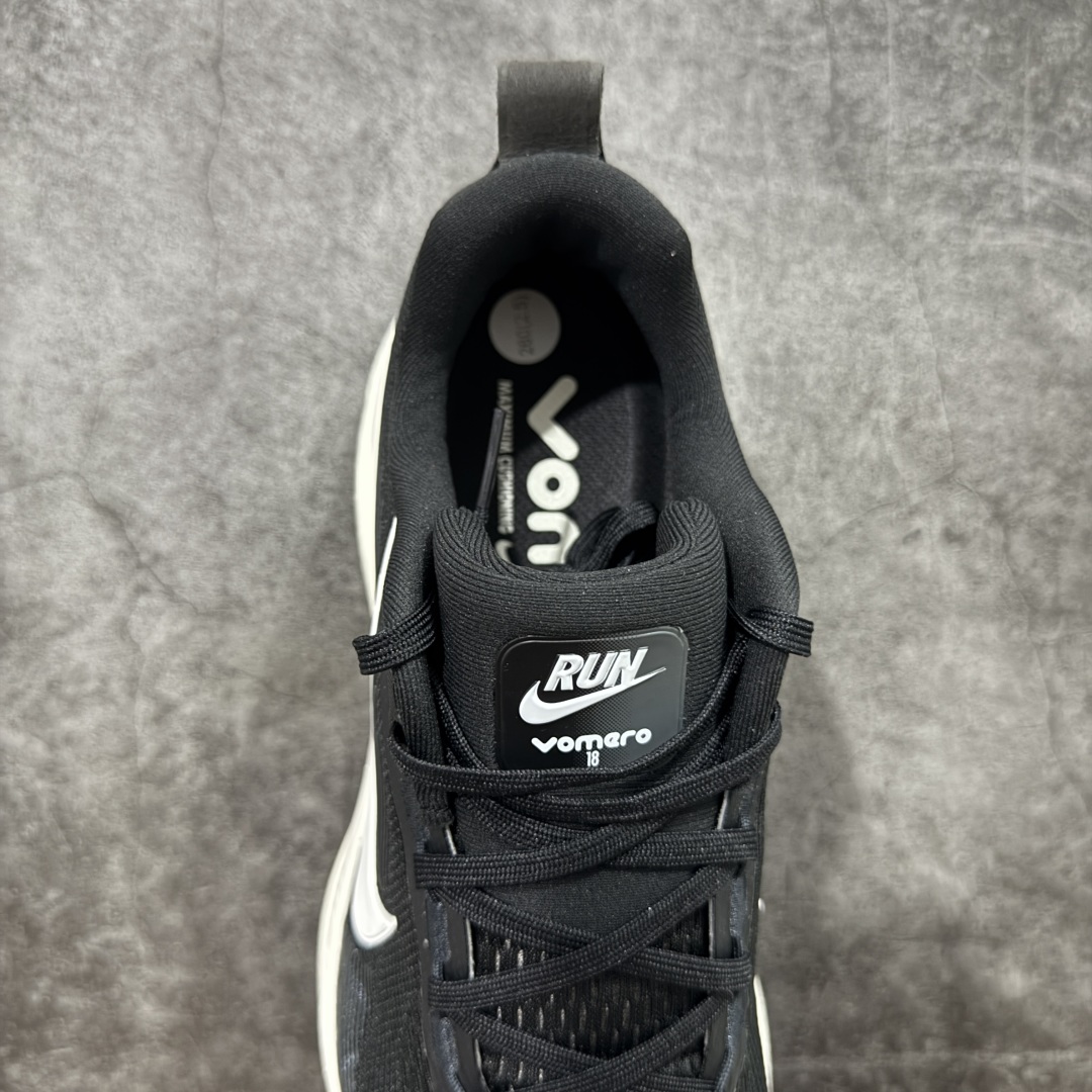 图片[8]-【XE纯原版】Nike Air Zoom Vomero 18 全新科技运动跑鞋 HM6803-007    目前市场最强品质 原版购入开发 鞋面采用硅胶发泡立体印刷 分体式组合大底 上层超临界ZOOM X泡棉 下层一次ReactX泡棉 区别市场一体底 超高质检清洁度 一切材质配件均与原版一致 原楦原纸板开发 匹配原版98%以上 完美弧度版型 原厂鞋标 立体反光鞋盒标 鞋盒防撞海绵 高端玩家必推版本 高价零售必推版本 欢迎对比市面任意版本‼️ 这双鞋简直是时尚与科技的完美融合。 经典黑色鞋面，质感爆棚，搭配超亮眼的银色大勾子，瞬间成为街头焦点。不仅颜值在线，缓震性能更是一绝 不管是日常出街还是慢跑锻炼，都能给双脚极致舒适体验。  码数超全，36 – 46 码任你选！别犹豫啦，穿上它，轻松走出潮流范，开启你的时尚运动新旅程！ 货号：HM6803-007 码段：36-46-选品中心