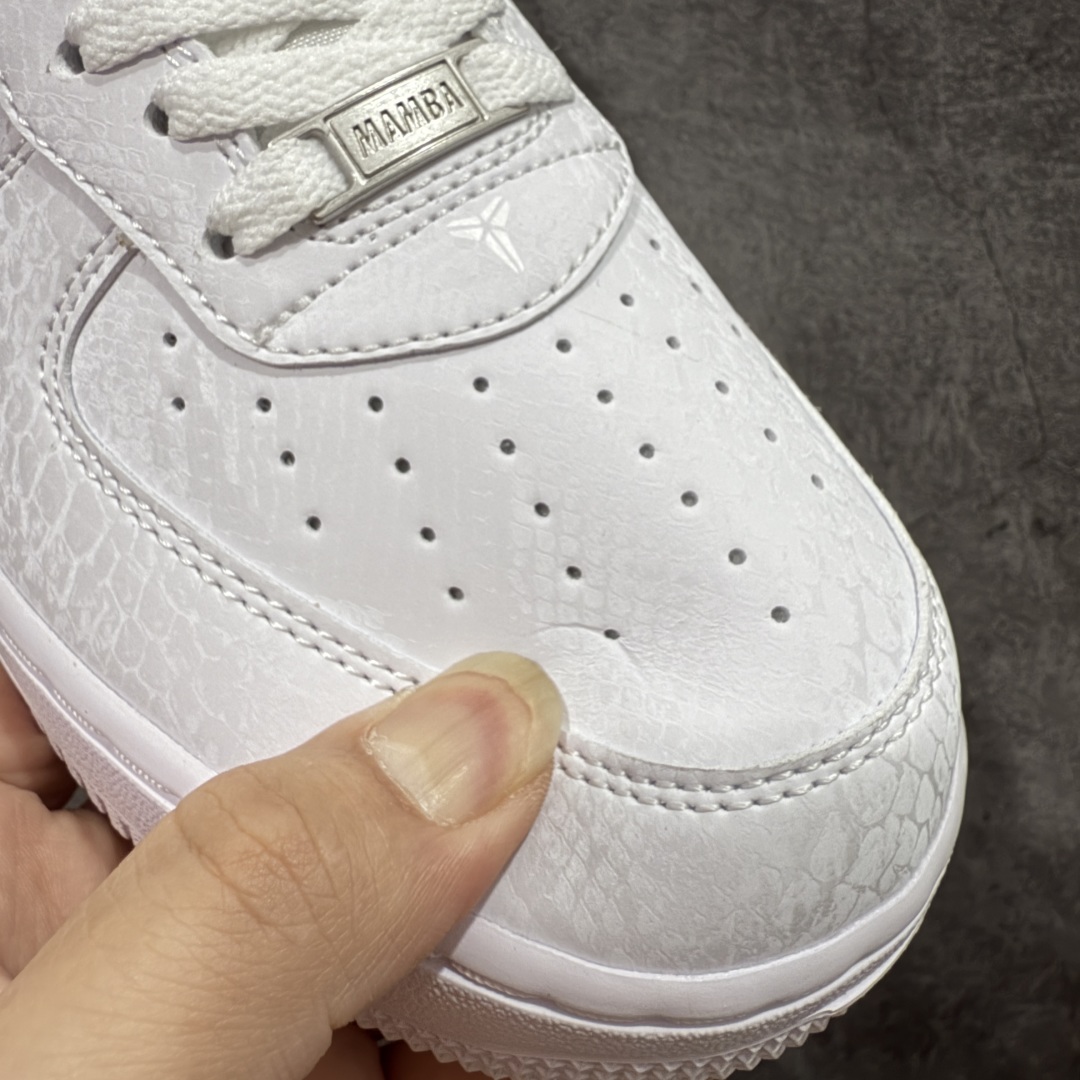 图片[5]-【Top纯原】Kobe x Nike Air Force 1\’07 Low 科比 空军一号低帮休闲板鞋  #原楦头原纸板 原装鞋盒 内置全掌气垫 原厂鞋底 货号：IB0018-100  尺码：40 40.5 41 42 42.5 43 44 44.5 45 46 47 48-选品中心