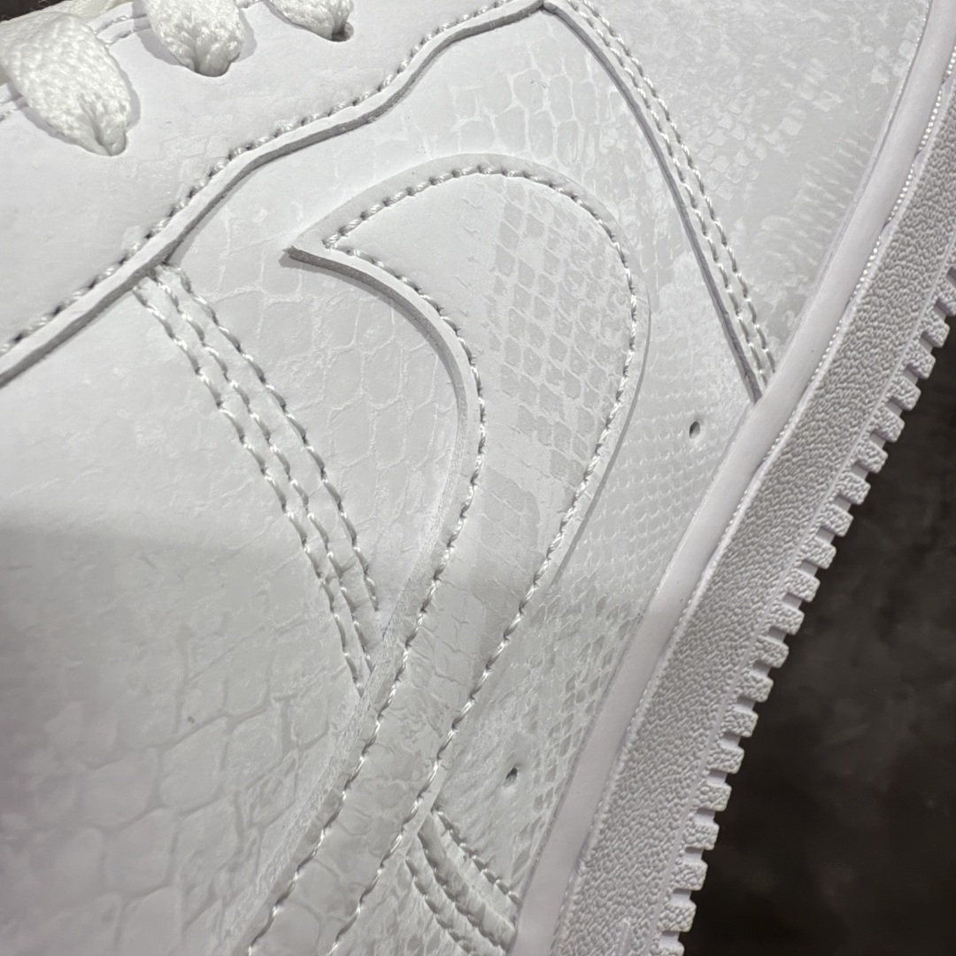 图片[4]-【Top纯原】Kobe x Nike Air Force 1\’07 Low 科比 空军一号低帮休闲板鞋  #原楦头原纸板 原装鞋盒 内置全掌气垫 原厂鞋底 货号：IB0018-100  尺码：40 40.5 41 42 42.5 43 44 44.5 45 46 47 48-选品中心