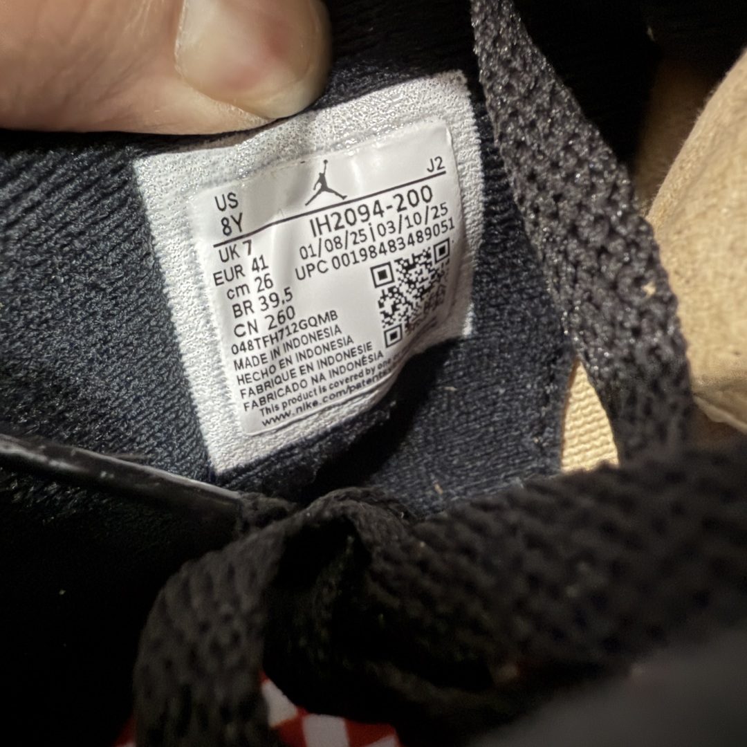 图片[7]-【纯原F版】Air Jordan AJ4 Retro 卡其黑 原楦原纸板同源开发 完美呈现乔4的版型 内侧正确双色网格 还原细节 正确气垫颜色 正确网格工艺 正确拉帮工艺 全鞋原装材料制作 原档案原模具打造 货号：IH2094 200 尺码：36-48.5-选品中心