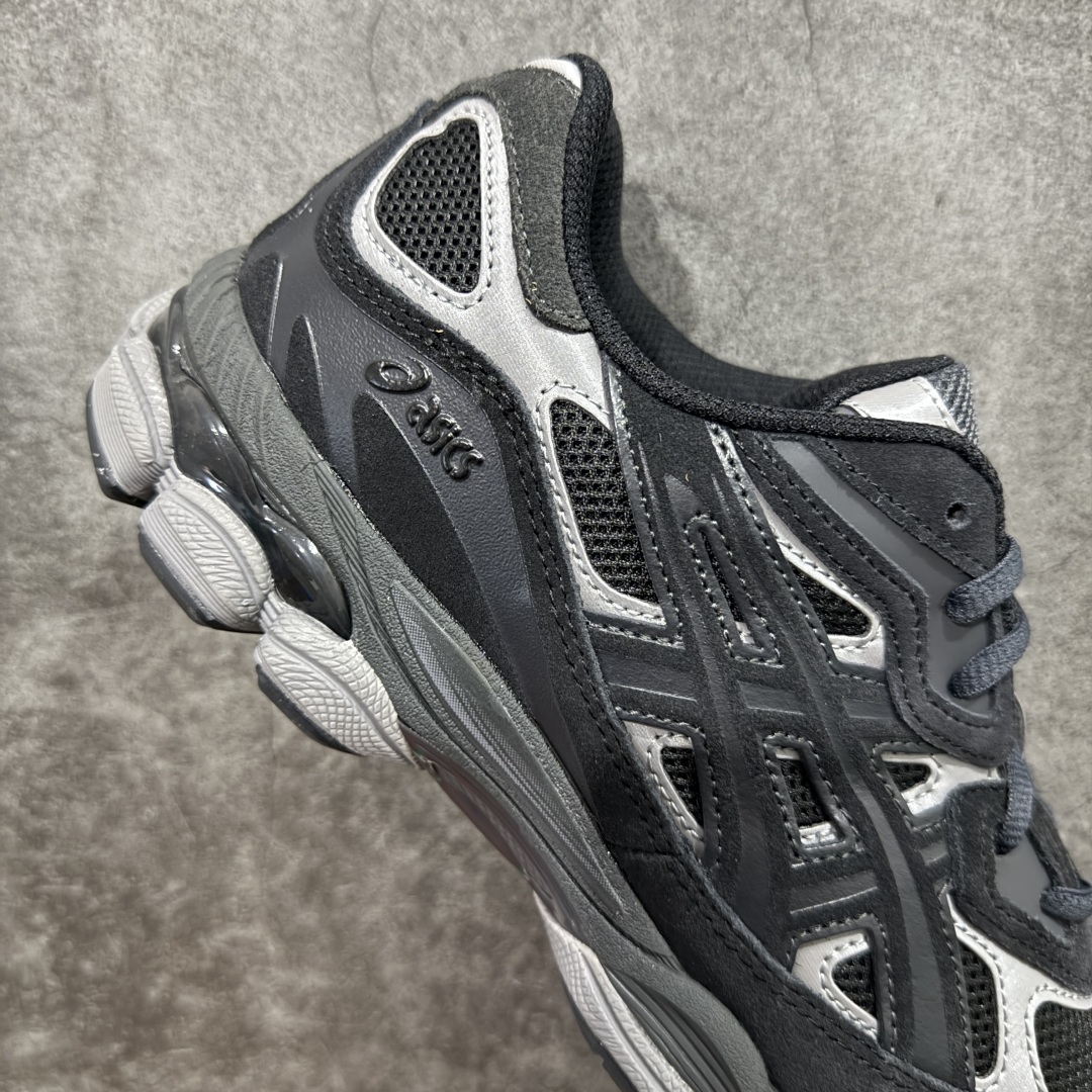 图片[7]-【总裁版本】顶级 Asics GEL-NYC系列 灰白 亚瑟士运动休闲透气专业跑鞋 行业领头版本 出货即巅峰 原鞋购入开发 原材料 原数据打造 完美版型 超完美做工 细节一步到位 原版对比无任何差别 #鞋面采用反绒皮与网布拼接 透气舒适兼具休闲时尚 结合简明的配色 展现品牌的传承及引领复古流行的主题 虎爪造型的LOGO  #鞋身稳定包裹系统 支撑鞋身 经典宽大鞋型配备防偏移设计提升包裹性 穿着舒适鞋面透气孔设计 提供透气性   尺码：36 37 37.5 38 39 40 40.5 41.5 42 42.5 43.5 44 44.5 45 46 47-选品中心