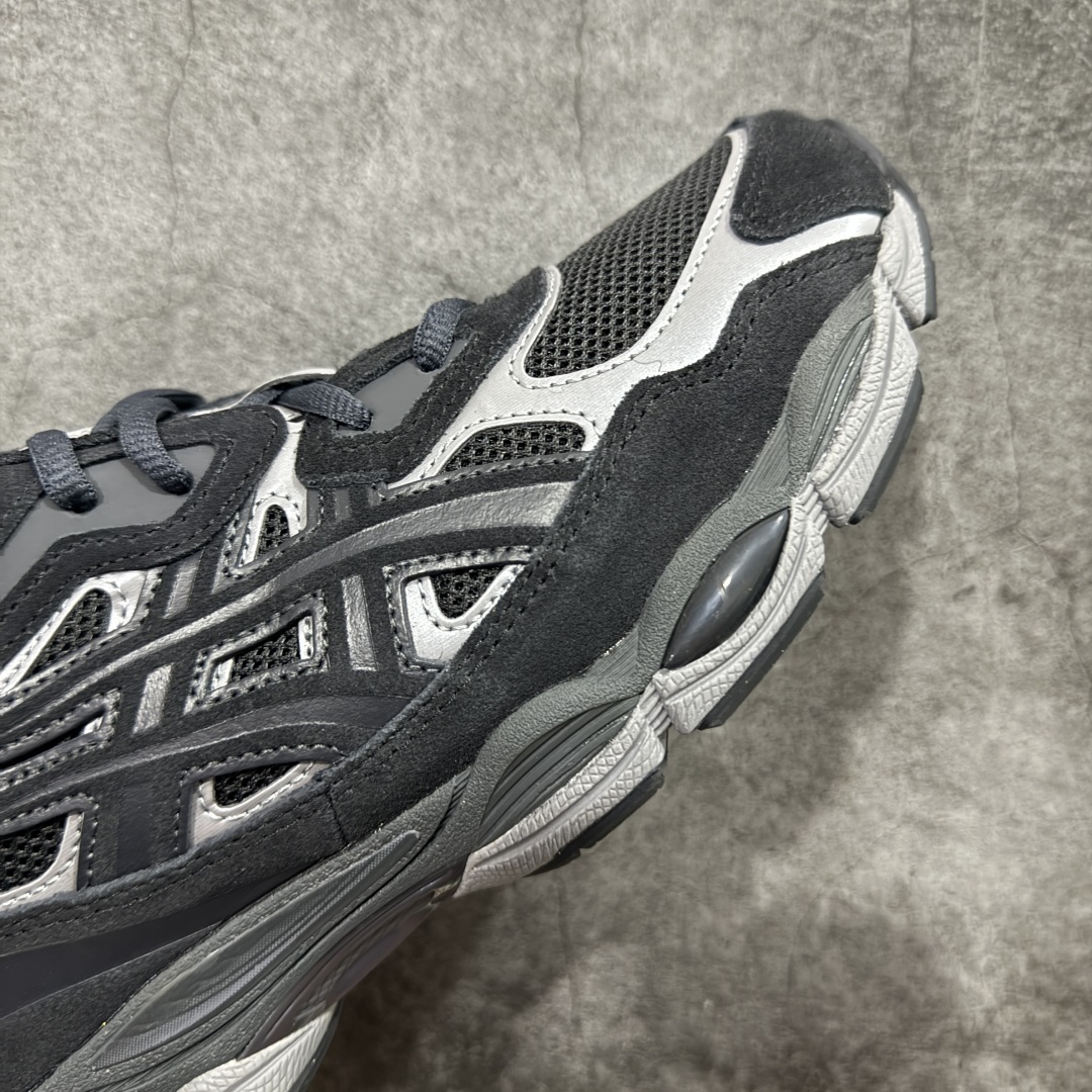 图片[6]-【总裁版本】顶级 Asics GEL-NYC系列 灰白 亚瑟士运动休闲透气专业跑鞋 行业领头版本 出货即巅峰 原鞋购入开发 原材料 原数据打造 完美版型 超完美做工 细节一步到位 原版对比无任何差别 #鞋面采用反绒皮与网布拼接 透气舒适兼具休闲时尚 结合简明的配色 展现品牌的传承及引领复古流行的主题 虎爪造型的LOGO  #鞋身稳定包裹系统 支撑鞋身 经典宽大鞋型配备防偏移设计提升包裹性 穿着舒适鞋面透气孔设计 提供透气性   尺码：36 37 37.5 38 39 40 40.5 41.5 42 42.5 43.5 44 44.5 45 46 47-选品中心