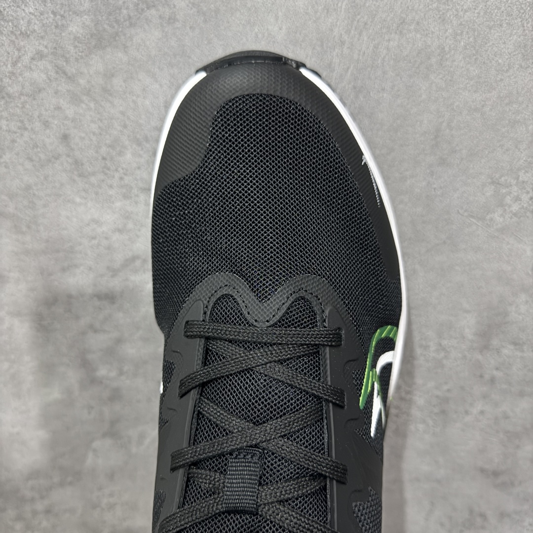 图片[5]-【定制版】Louis Vuitton x Nike Zoom Plus Low 路易威登LV x 耐克 低帮 黑白绿 超级飞马涡轮增压马拉松慢跑鞋 鞋面由半内靴与半透明网布组成Dynamic Flywire增加鞋身贴合与包覆感，鞋身两侧Swoosh LLogo采用绿色点缀，鞋舌上以Louis Vuitton字样呈现，前掌高度12mm前后掌高低差10mm，首度结合全掌ZoomX加上全长React 的跑鞋，ZoomX泡绵主要提供能量回馈与落地时的缓冲，React泡绵增强底部的稳定与耐用度。 货号：CK4318-161 尺码：36-45半 编码：CCB270280-选品中心