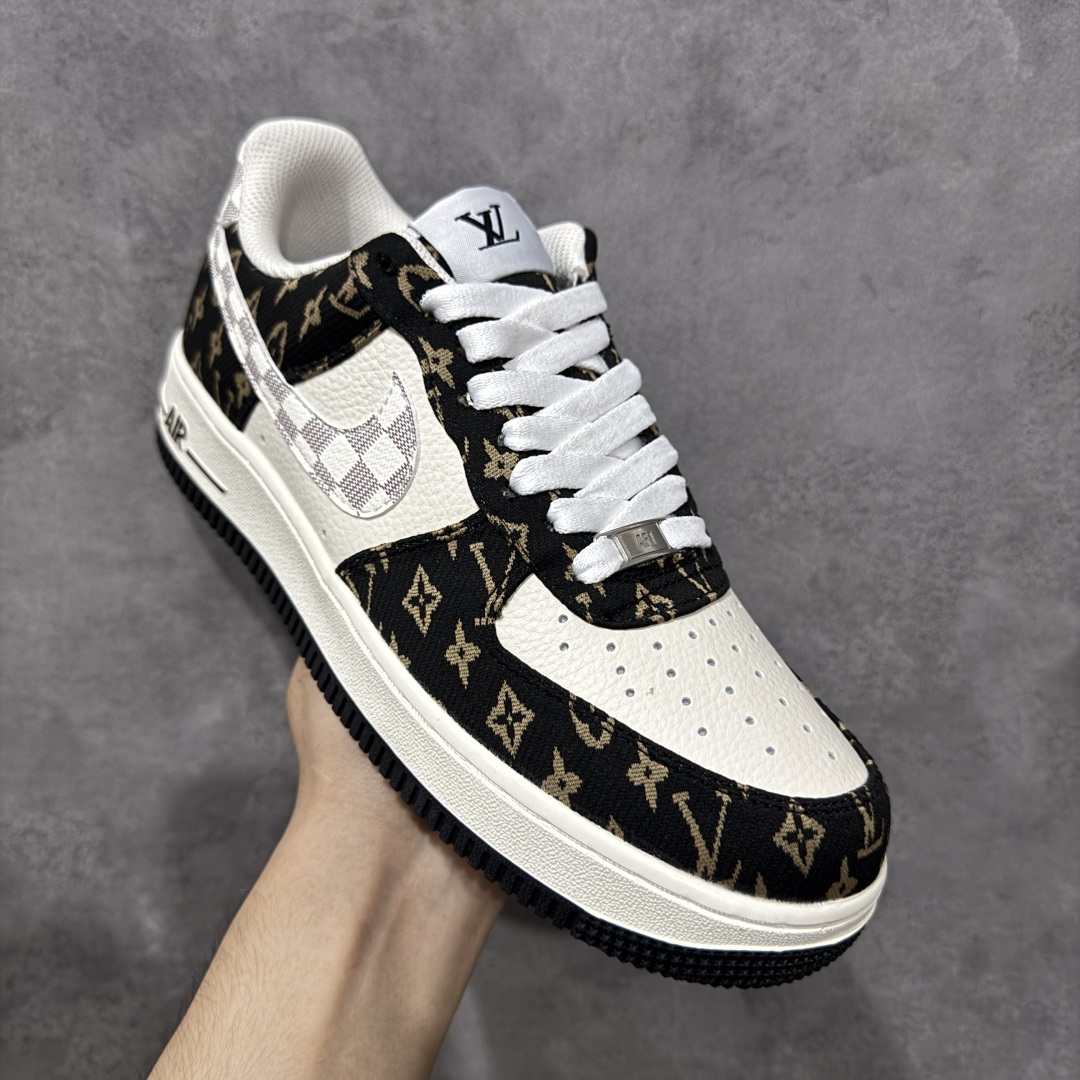 图片[3]-【定制版】Nike Air Force 1\’07 Low LV联名 黑金织布 空军一号低帮休闲板鞋  #原楦头原纸板 原装鞋盒 原厂鞋底 超高清洁度 细节完美 货号：BZ6880-104  尺码：36 36.5 37.5 38 38.5 39 40 40.5 41 42 42.5 43 44 44.5 45-选品中心