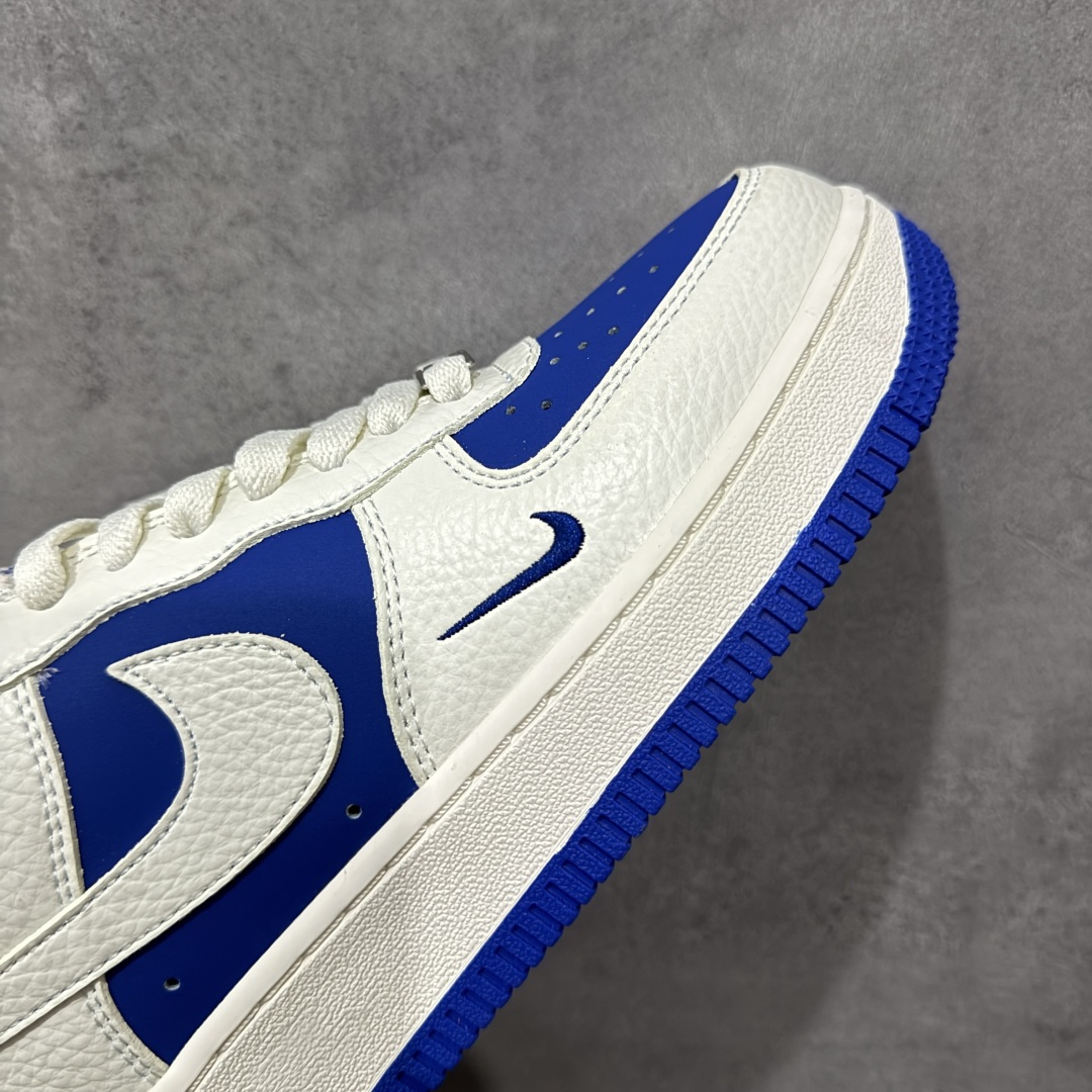 图片[6]-【定制版】Nike Air Force 1 \’07 Low 巴黎世家联名— 白蓝双色 经典 AF1 鞋型，融入 Balenciaga 标志性元素。中底运用 AIR 技术，通过模具注塑成型，与蓝色外底一体硫化工艺结合，保障结构稳定与脚感，鞋身细节经多道质检，确保做工精细 ，潮流与质感拉满 低帮休闲板鞋 定制鞋盒 大厂纯原品质出货 超高清洁度 皮料切割干净无任何毛边 细节完美 货号：KX2532-501 尺码：36 36.5 37.5 38 38.5 39 40 40.5 41 42 42.5 43 44 44.5 45-选品中心