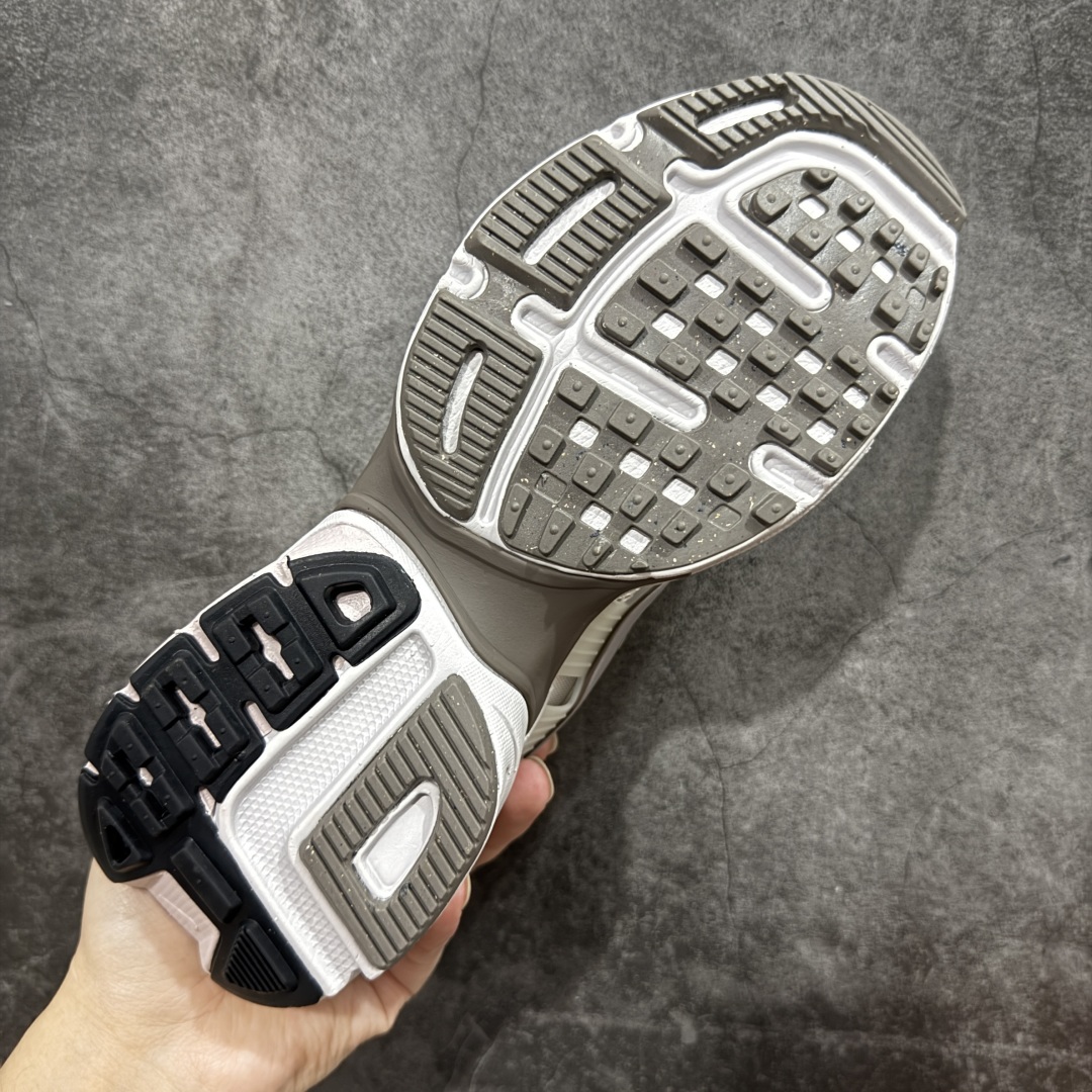图片[9]-【正确组合底版】NK V2k Runtekk 复古老爹鞋跑步鞋 灰粉 FD0736-010 正确组合底区分市场提前出的一体的大底 材质上使用大面积网眼 皮革 TPU 组成 支撑和透气性肯定不错 中底处由 Cushlon 泡绵打造 保证在压马路时可以提供优秀脚感 并通过一手做旧氧化效果突出复古感 中底造型很容易让大家联想到巴黎世家3XL 增高效果同样不能忽视 尺码：36-40-选品中心