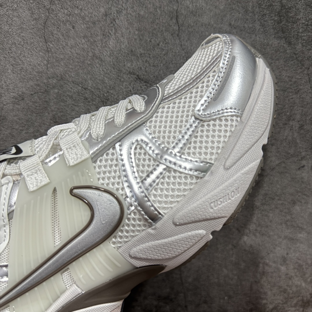 图片[6]-【正确组合底版】NK V2k Runtekk 复古老爹鞋跑步鞋 灰粉 FD0736-010 正确组合底区分市场提前出的一体的大底 材质上使用大面积网眼 皮革 TPU 组成 支撑和透气性肯定不错 中底处由 Cushlon 泡绵打造 保证在压马路时可以提供优秀脚感 并通过一手做旧氧化效果突出复古感 中底造型很容易让大家联想到巴黎世家3XL 增高效果同样不能忽视 尺码：36-40-选品中心