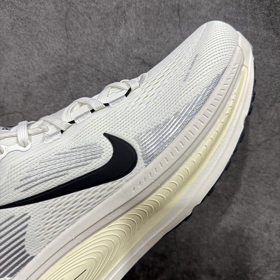  
【XE纯原版】Nike Air Zoom Vomero 18 全新科技运动跑鞋 HM6803-101