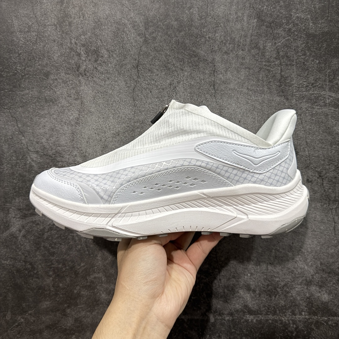  
【纯原版】HOKA霍卡 HOKA Project Transport全新户外鞋款 整体鞋面采用防撕裂