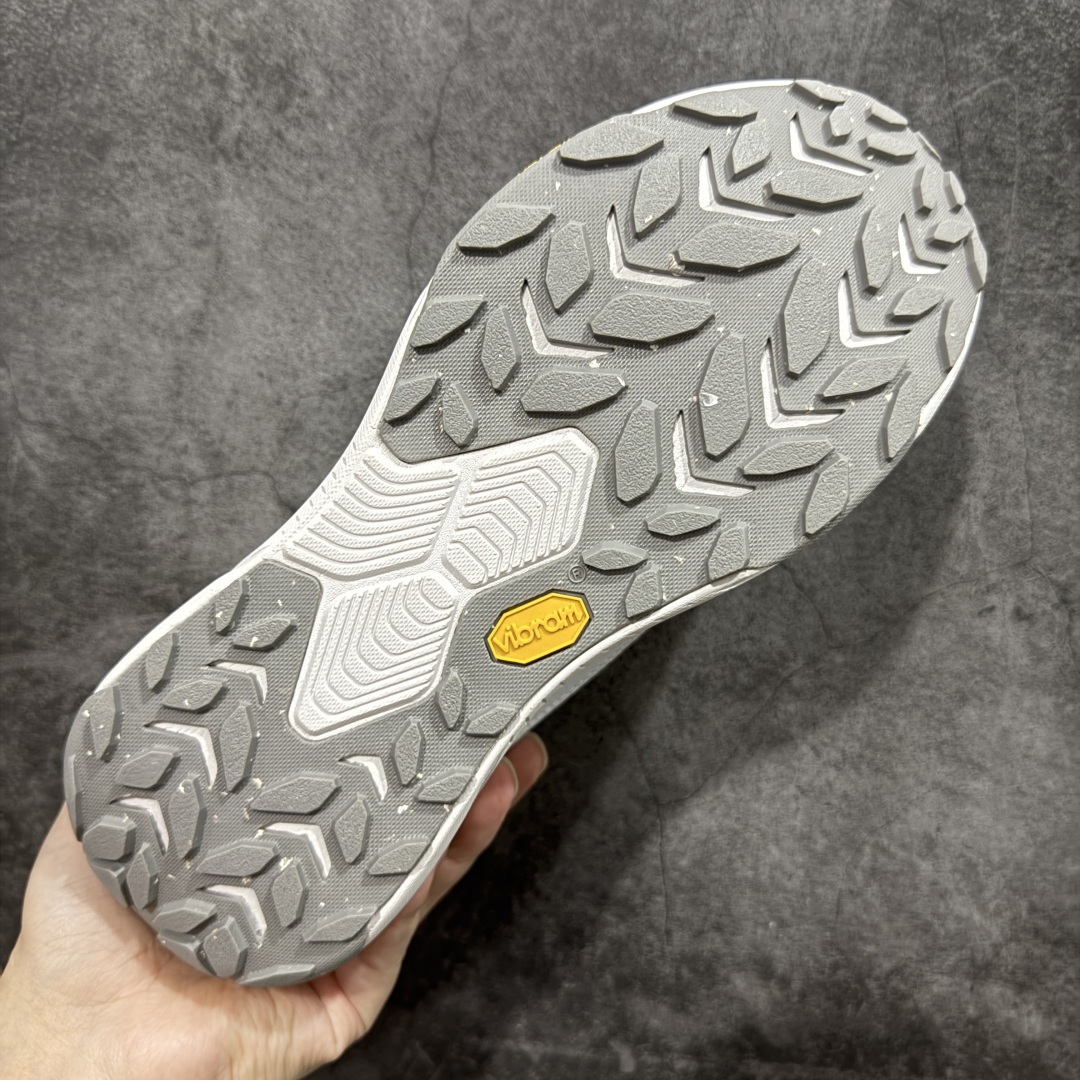  
【纯原版】HOKA霍卡 HOKA Project Transport全新户外鞋款 整体鞋面采用防撕裂