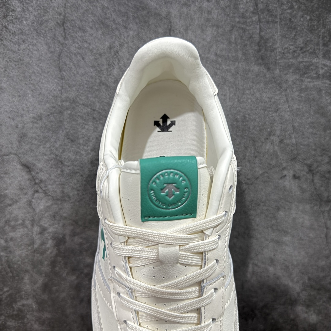 图片[8]-【纯原头层版】迪桑特DESCENTE Chron TRAINER 白绿皮内里 市面最优品质 区别市场版本 DESCENTE（迪桑特）创立于1935年，品牌名取自法语词汇，意为“滑降”。品牌箭头标识代表滑雪的三种技术“高速直线滑行”、“穿越”和“侧滑”，也寓意品牌在打造高端专业运动产品中不断追求完美的创新精神，致力于成为中国高端专业滑雪、综训、女子、铁人三项、高尔夫的第一品牌。 尺码：36 36.5 37 38 38.5 39 40 40.5 41 42 42.5 43 44 44.5 45-选品中心