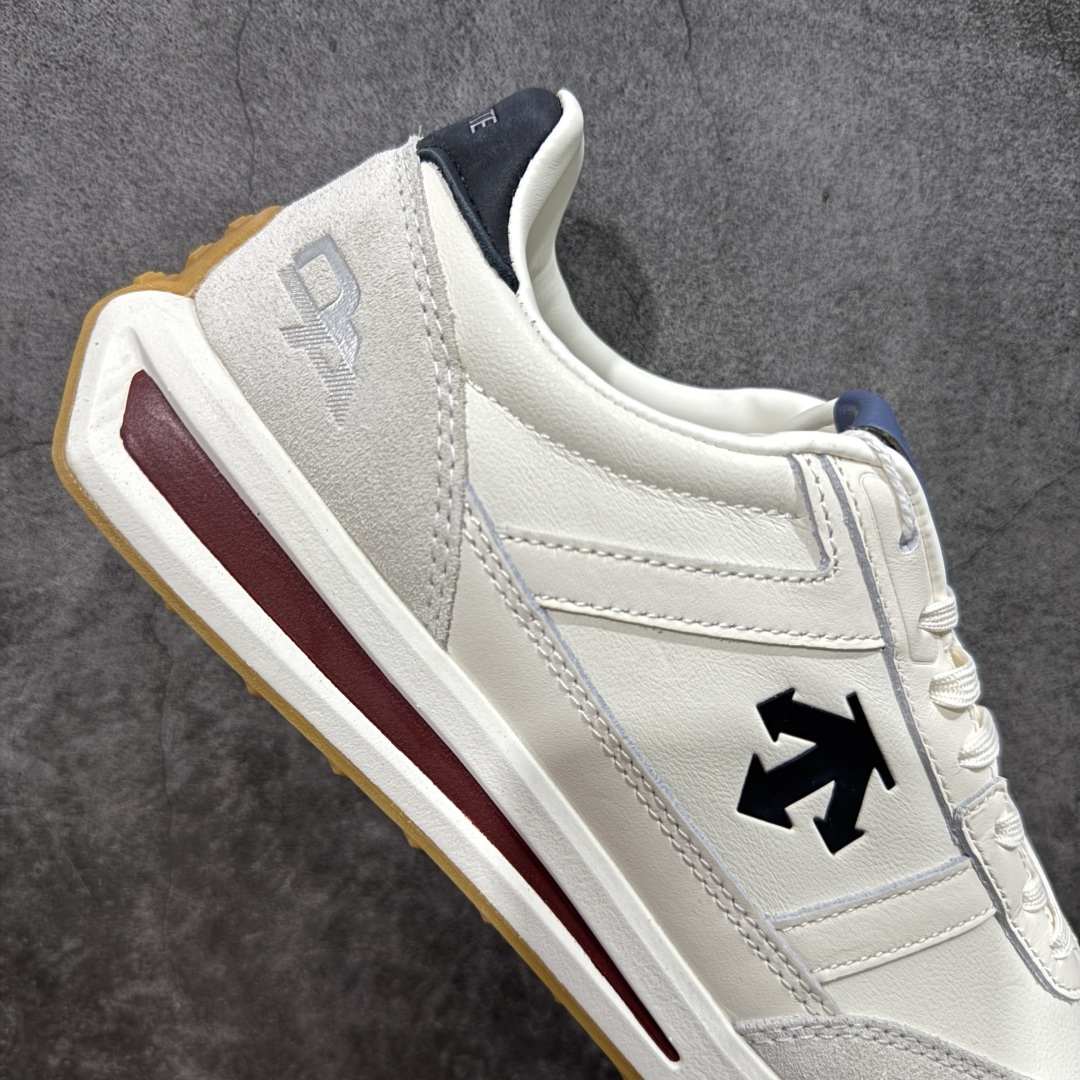 图片[7]-【纯原头层版】迪桑特DESCENTE Chron TRAINER 白灰皮内里 市面最优品质 区别市场版本 DESCENTE（迪桑特）创立于1935年，品牌名取自法语词汇，意为“滑降”。品牌箭头标识代表滑雪的三种技术“高速直线滑行”、“穿越”和“侧滑”，也寓意品牌在打造高端专业运动产品中不断追求完美的创新精神，致力于成为中国高端专业滑雪、综训、女子、铁人三项、高尔夫的第一品牌。 尺码：36 36.5 37 38 38.5 39 40 40.5 41 42 42.5 43 44 44.5 45-选品中心