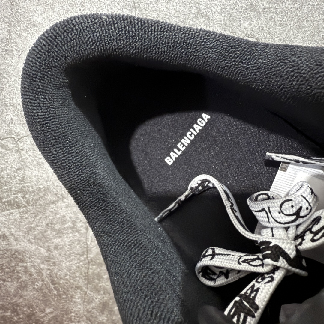 图片[8]-【莞顶礼盒版】Balenciag 巴黎世家18代 最新Hamptons系列 情侣款 破损 做旧 休闲 运动鞋 莞产出品 非工厂出货 品质细节比工厂版本都要好很多 自行对比 原版购入开发做货 配送专柜精美包装手提袋🛍📦 ▪️面料： 原版定制进口头层牛皮 ▪️内里：进口透气毛巾绒里 ▪️鞋底：原版开模防滑橡胶材质 ▪️底厚：3CM ▪️尺码： 女款35-41 / 男款39-45-选品中心