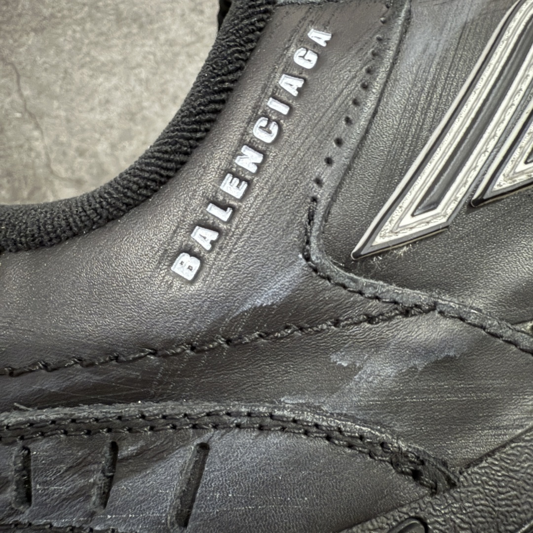 图片[3]-【莞顶礼盒版】Balenciag 巴黎世家18代 最新Hamptons系列 情侣款 破损 做旧 休闲 运动鞋 莞产出品 非工厂出货 品质细节比工厂版本都要好很多 自行对比 原版购入开发做货 配送专柜精美包装手提袋🛍📦 ▪️面料： 原版定制进口头层牛皮 ▪️内里：进口透气毛巾绒里 ▪️鞋底：原版开模防滑橡胶材质 ▪️底厚：3CM ▪️尺码： 女款35-41 / 男款39-45-选品中心