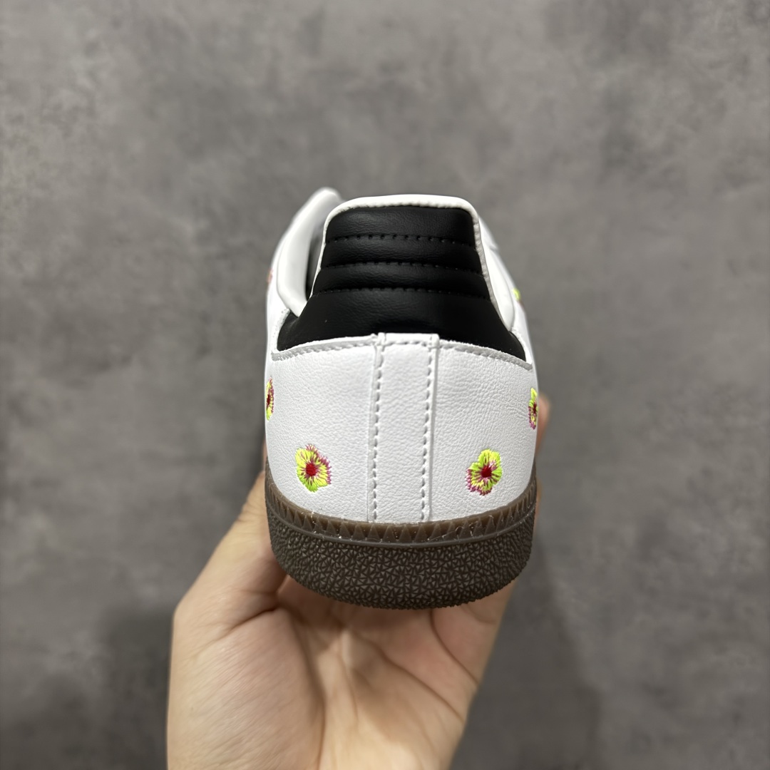 图片[4]-【定制版】Adidas originals Samba OG 灰白小花 此款以简约大方的造型设计，给人以随性休闲的时尚格调，穿着舒适轻便，运动灵活自如，蓝满足日常个性穿搭。 货号：IF4396 尺码：35 36 36.5 37 38 38.5 39 40-选品中心